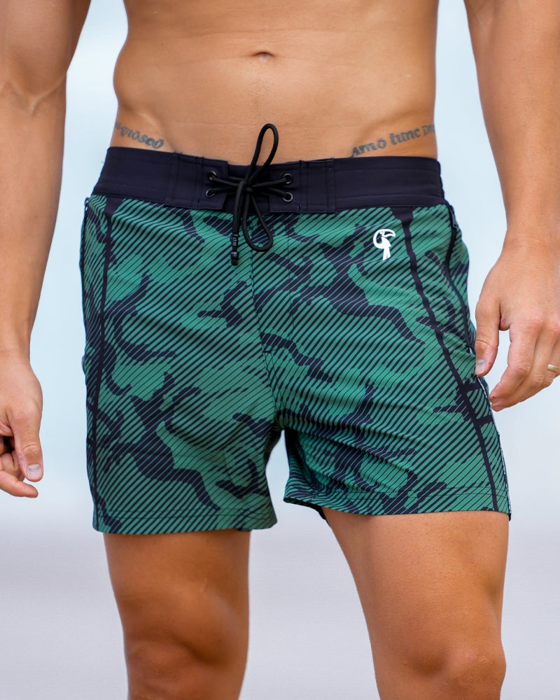 Striped Green Camouflage T-Shirt for Men - Comfortable Casual Wear for Outdoor Activities & Hunting