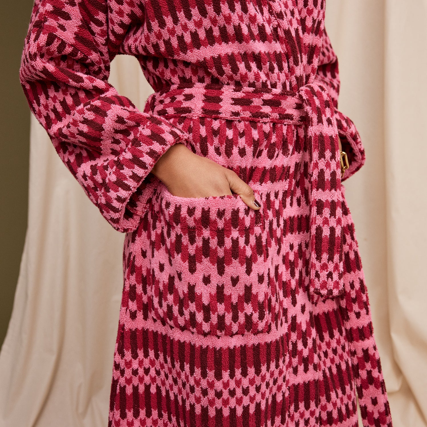 Arlette Soft and Cozy Towelling Robe for Women - Luxurious Cosmo Pink Bathrobe - Perfect for Spa, Lounge, and Post-Shower Relaxation