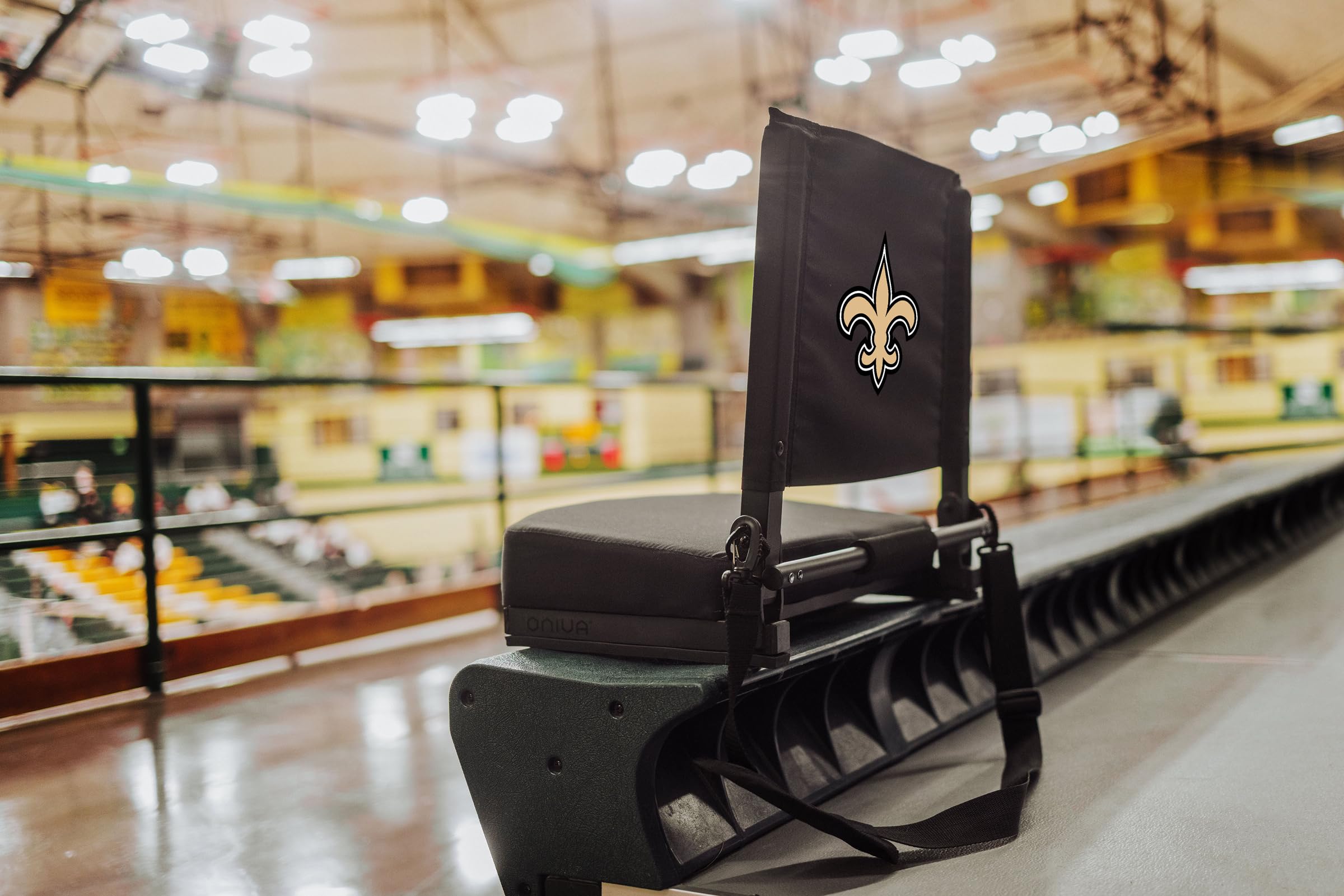 PICNIC TIME NFL Unisex-Adult Gridiron Stadium Seat - Lightweight Portable Folding Chair for Bleachers, Benches & Outdoor Events - Perfect for Football Games, Concerts, Camping & Tailgating