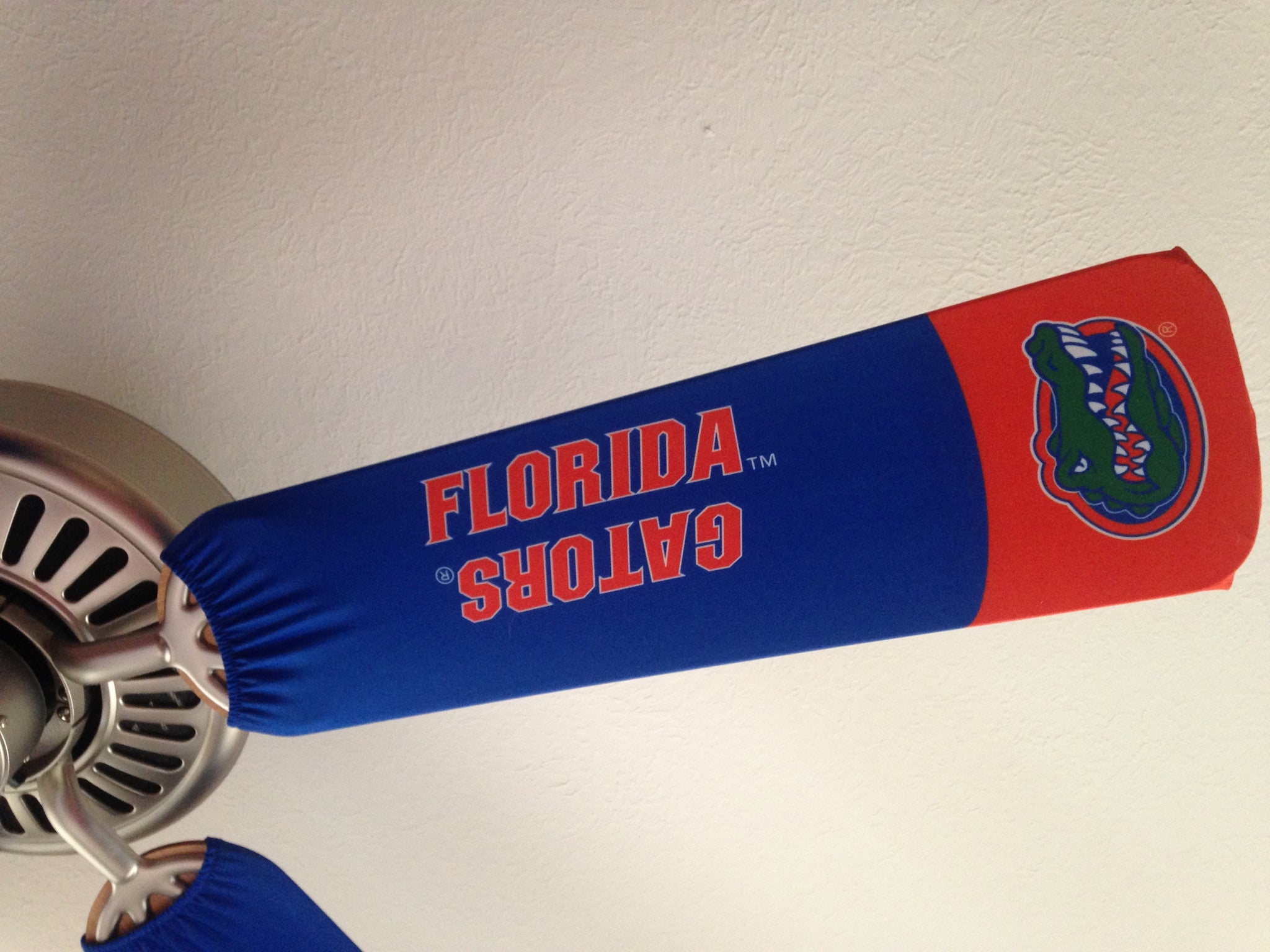University of Florida Gators Official Merchandise & Apparel - Jerseys, T-Shirts, Hats for Fans | Perfect for Game Day & College Spirit Wear
