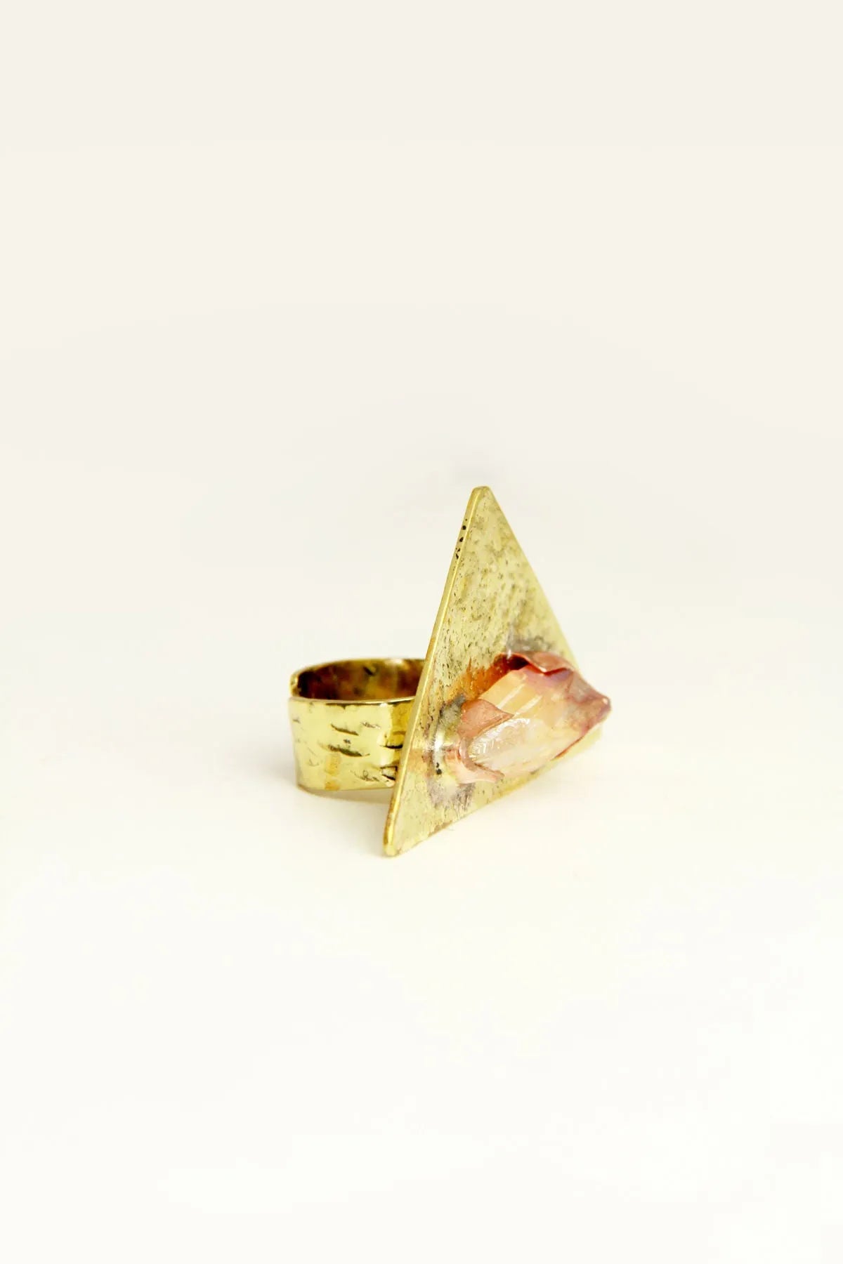Mystic Rock Crystal Triangle Ring for Women - Elegant Healing Stone Jewelry - Perfect for Meditation, Yoga & Spiritual Gifts