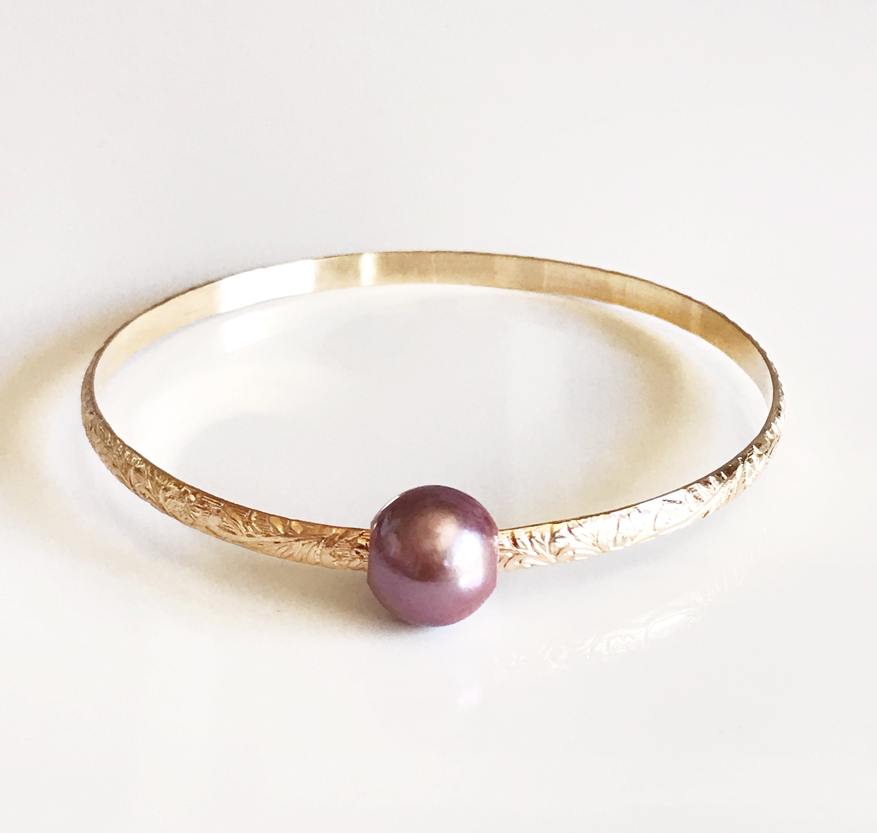 Bangle ALII Lavender Edison Pearl Bracelet (B343) – Elegant Jewelry for Women, Perfect for Weddings, Parties & Special Occasions