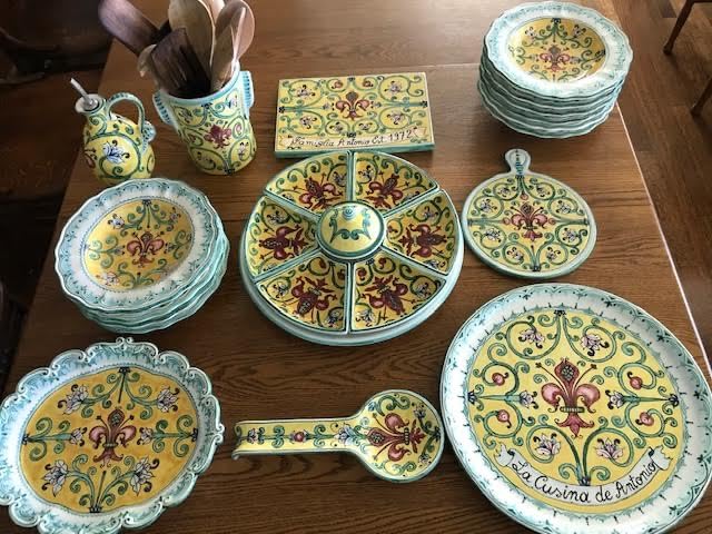 Hand-Painted Italian Ceramic Trivet - Tuscan Lily Design Kitchen Tile for Hot Pots & Pans | Italian Pottery Decor | Made in Italy | Perfect for Dining Table, Countertop & Gift Giving
