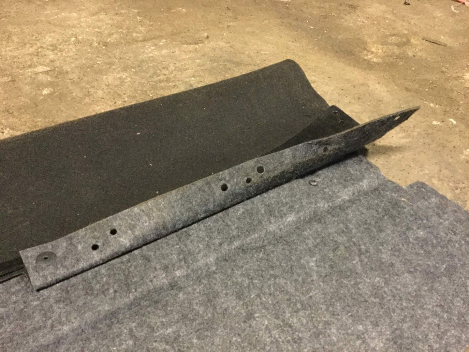 04-07 Saab 9-3 Convertible Rear Trunk Luggage Cover Panel Garnish OEM Replacement Part - Perfect for Road Trips & Convertible Driving