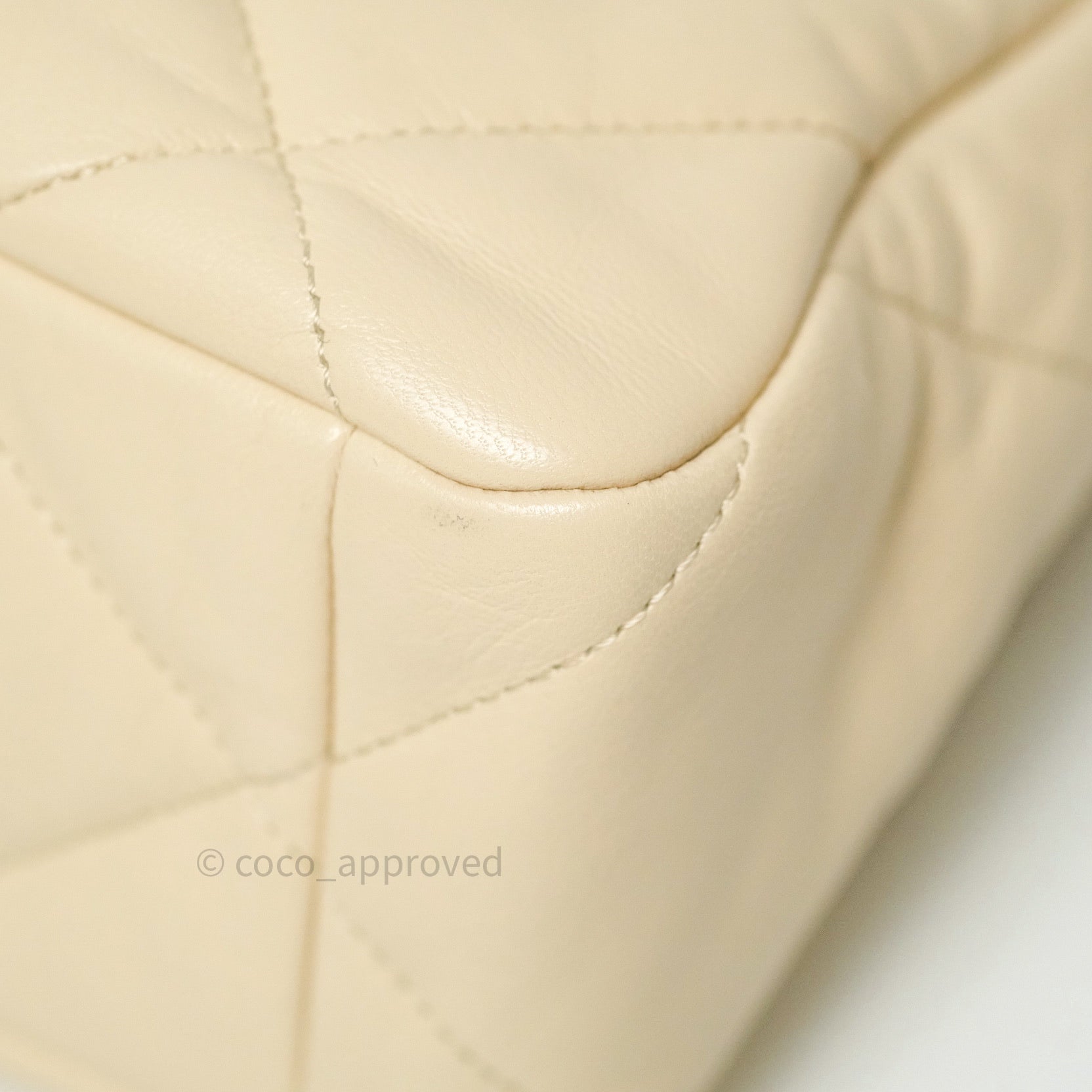 Chanel 19 Medium Flap Bag in Beige Goatskin Leather with Mixed Hardware - Luxury Handbag for Women, Perfect for Work, Date Night & Special Occasions