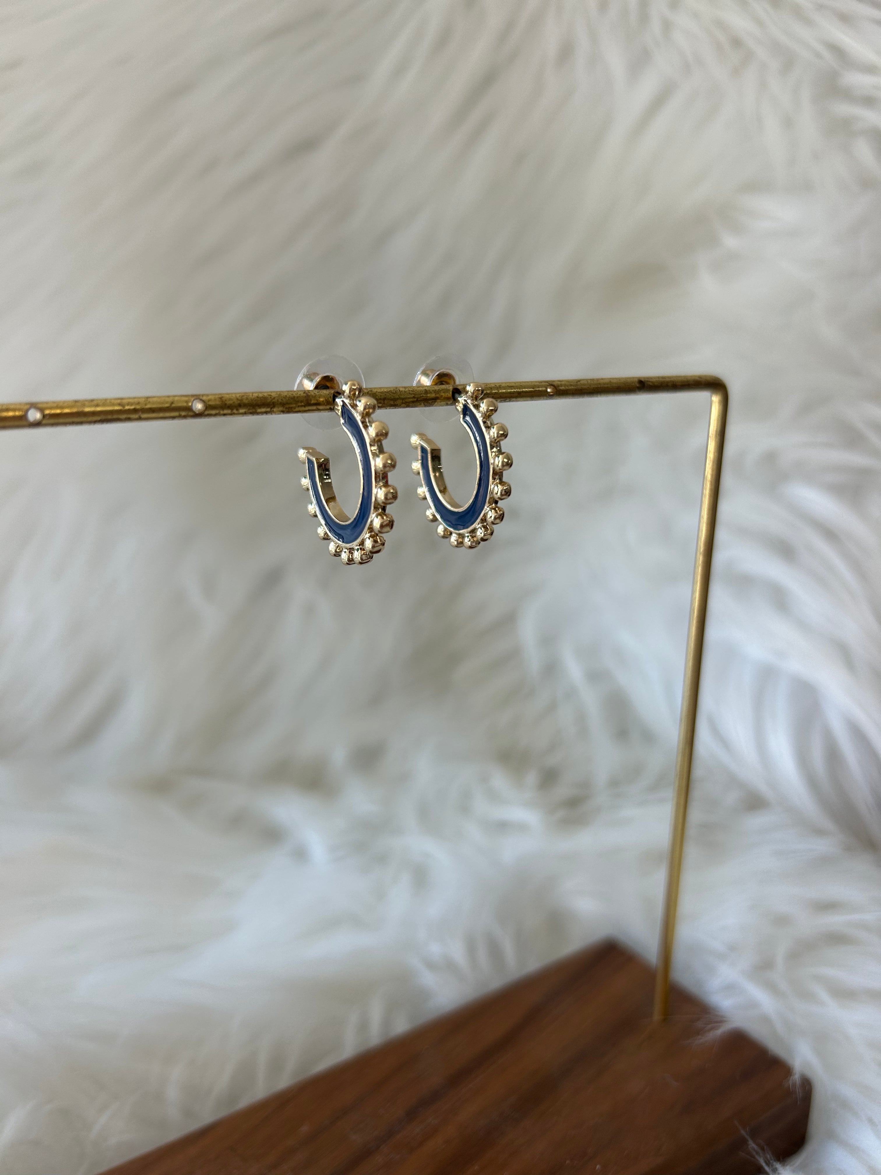 Michelle Mcdowell Hadley Large Hoop Earrings for Women - Elegant Gold-Tone Statement Jewelry for Parties, Weddings & Evening Events