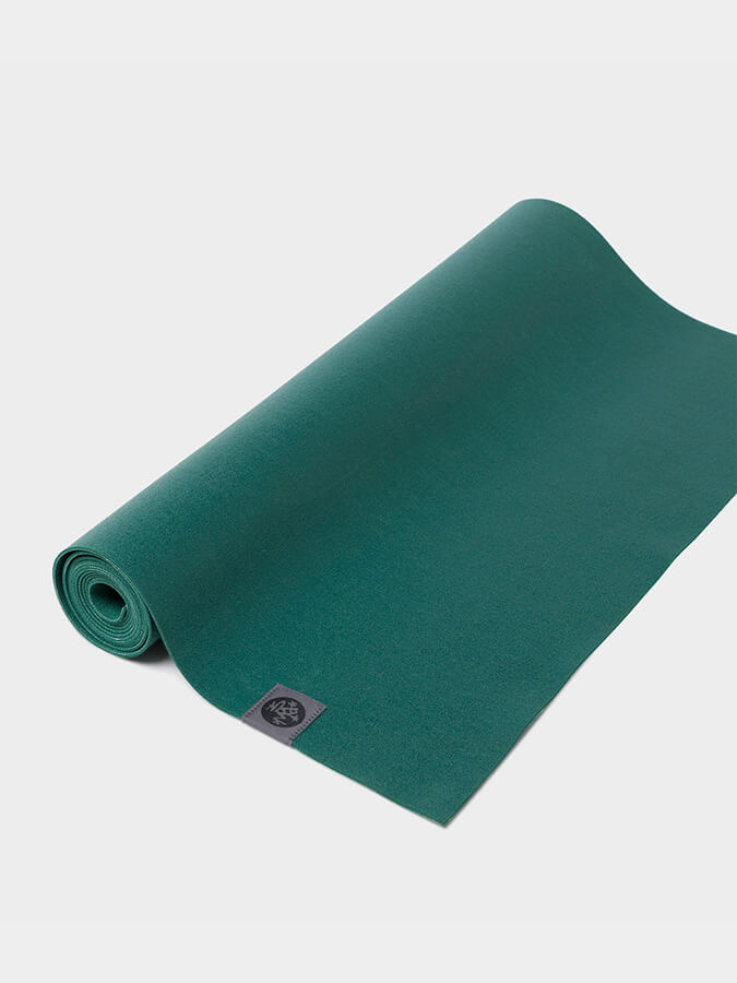 Manduka eKO SuperLite Travel Yoga Mat 1.5mm - Eco-Friendly & Lightweight for Yoga, Pilates & Travel - Perfect for Home, Studio & Outdoor Workouts
