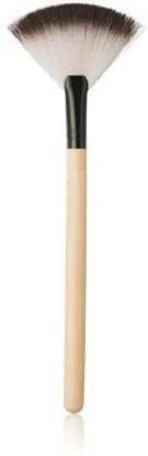 Premium Fan Shape Makeup Brush for Face Powder, Foundation, Blush & Bronzer - Soft Synthetic Bristles, Professional Makeup Tool (Pack of 1) - Perfect for Contouring, Highlighting & Airbrush Finish