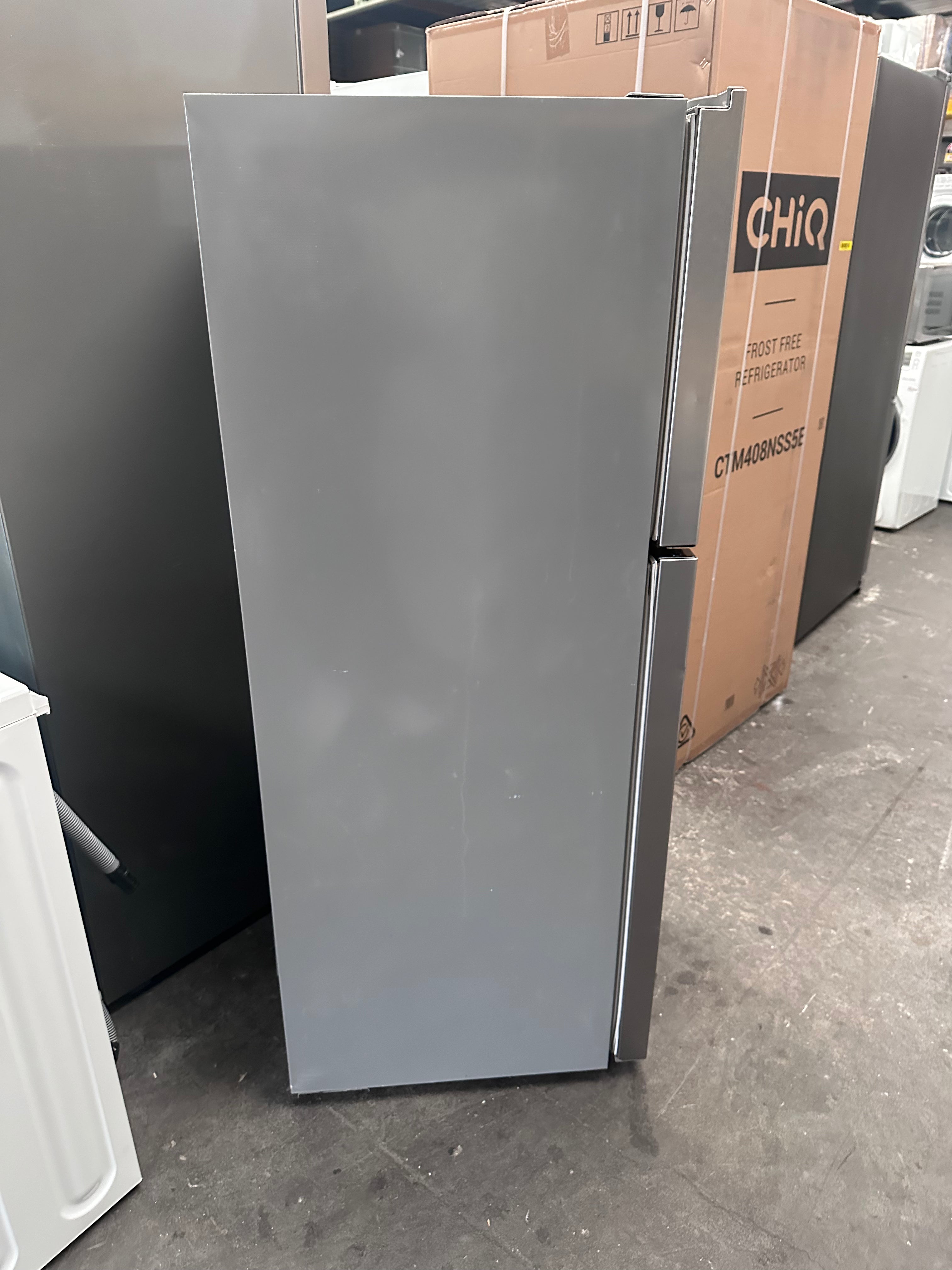 Hisense 230L Top Mount Refrigerator - Energy Efficient, Frost Free (Refurbished) - Perfect for Small Apartments, Dorms & Office Break Rooms