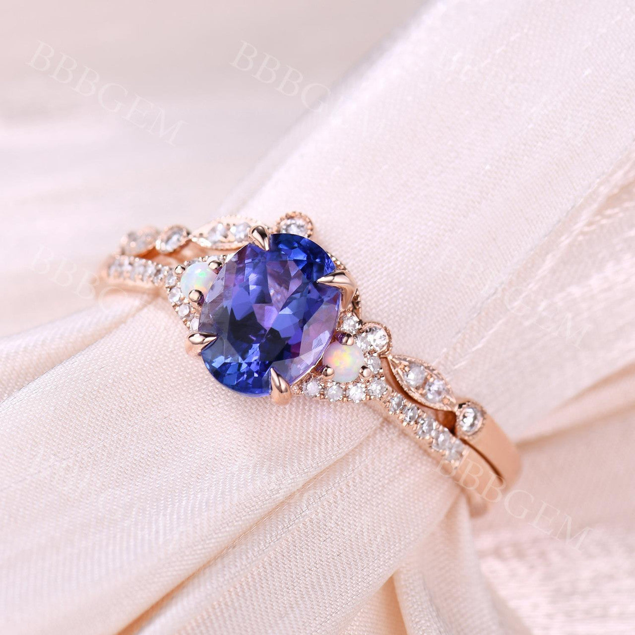 Exquisite Oval Tanzanite Engagement Ring in Rose Gold with Diamond Accents - Art Deco Eternity Band for Weddings, Anniversaries & Special Occasions
