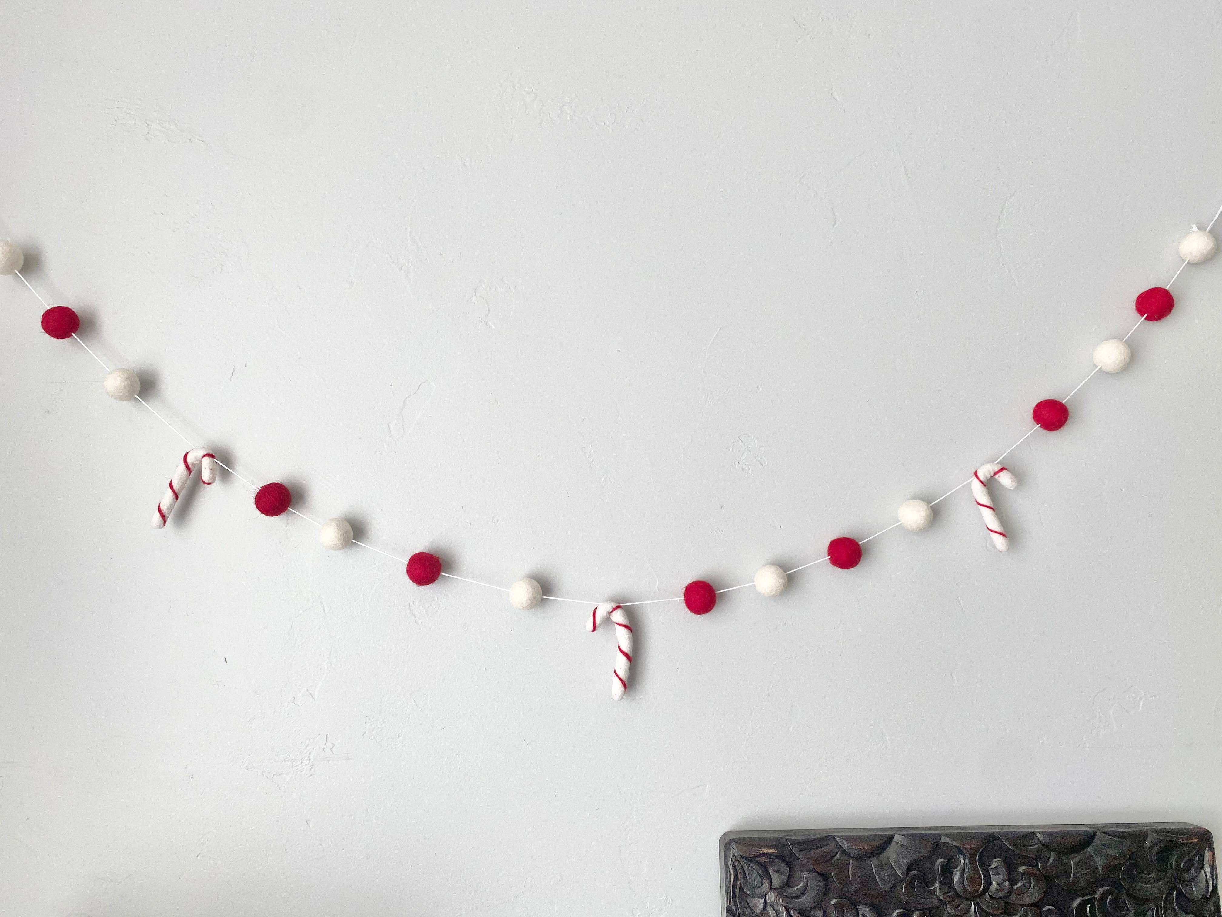 Red & White Candy Cane Garland - Christmas Holiday Decor for Tree, Fireplace & Home - Perfect for Xmas Party, Winter Wedding & Festive Decorations