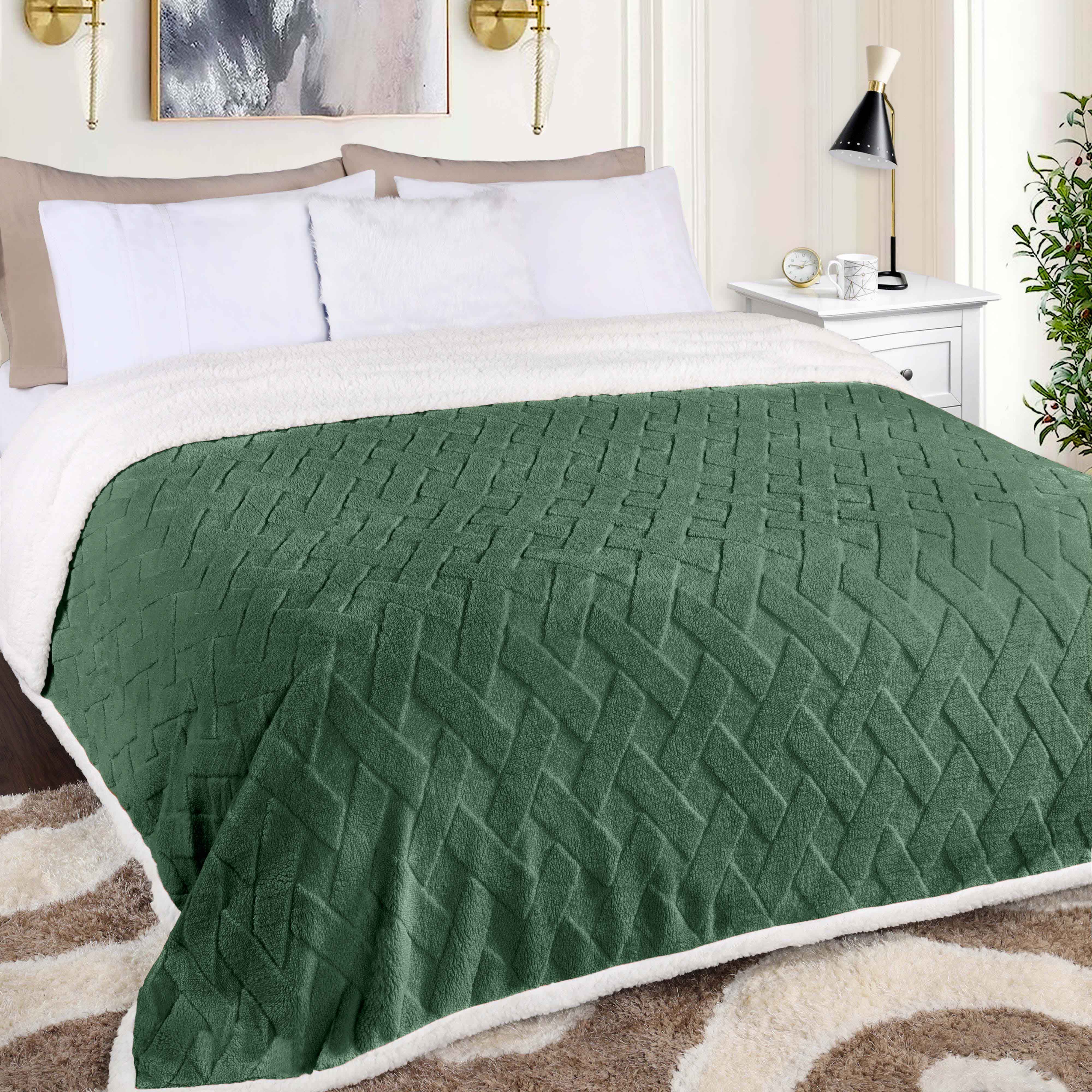 Nuuk Reversible Jacquard Lattice Plush Sherpa Fleece Blanket - Ultra Soft & Warm Winter Throw for Couch, Bed & Travel - Cozy Home Decor Gift for Christmas & Cold Weather