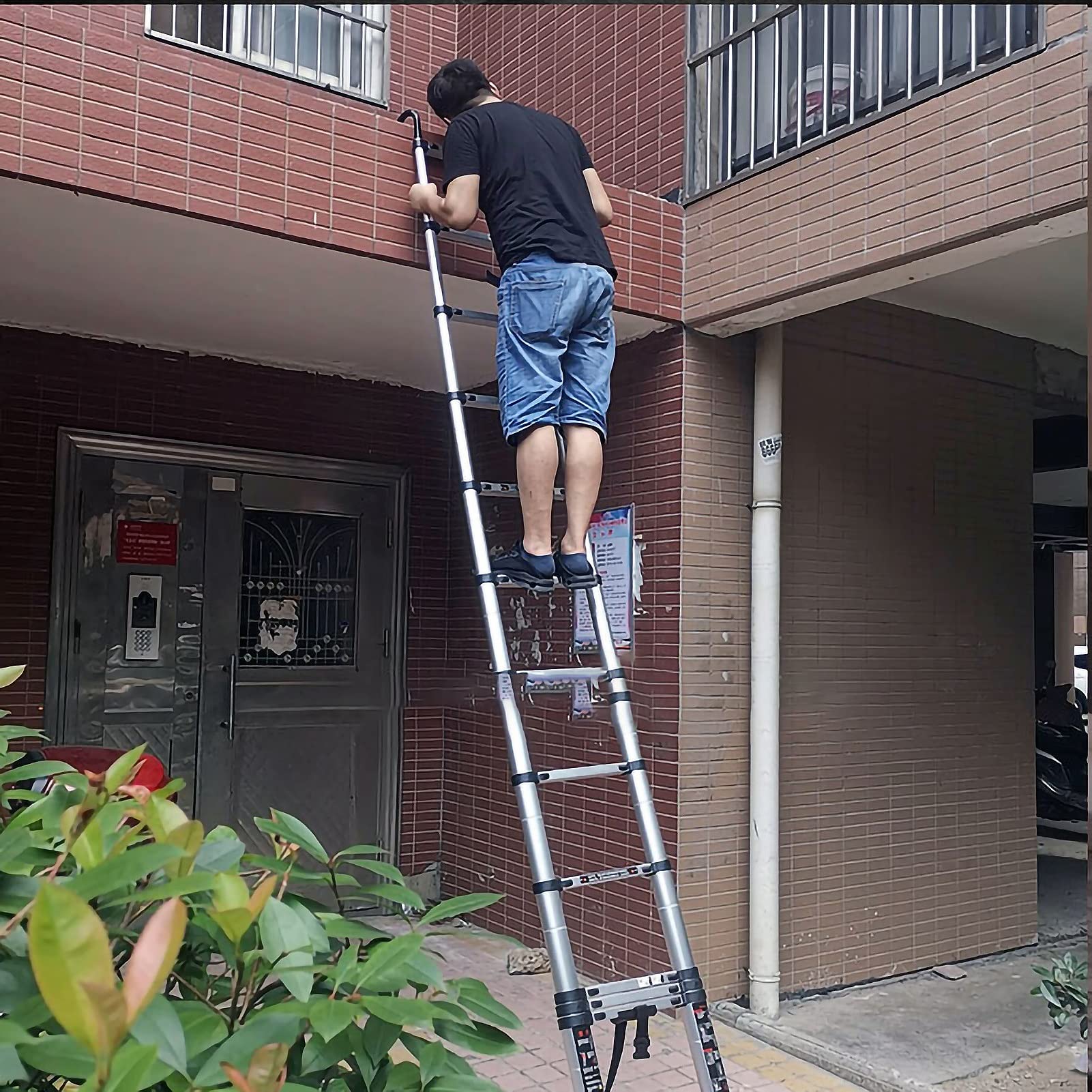 Heavy Duty Aluminum Telescoping Ladder 10.1ft - 330lb Load Capacity with Detachable Hooks - Portable Extension Ladder for Home, RV, Roofing, Painting & Outdoor Use (Silver)