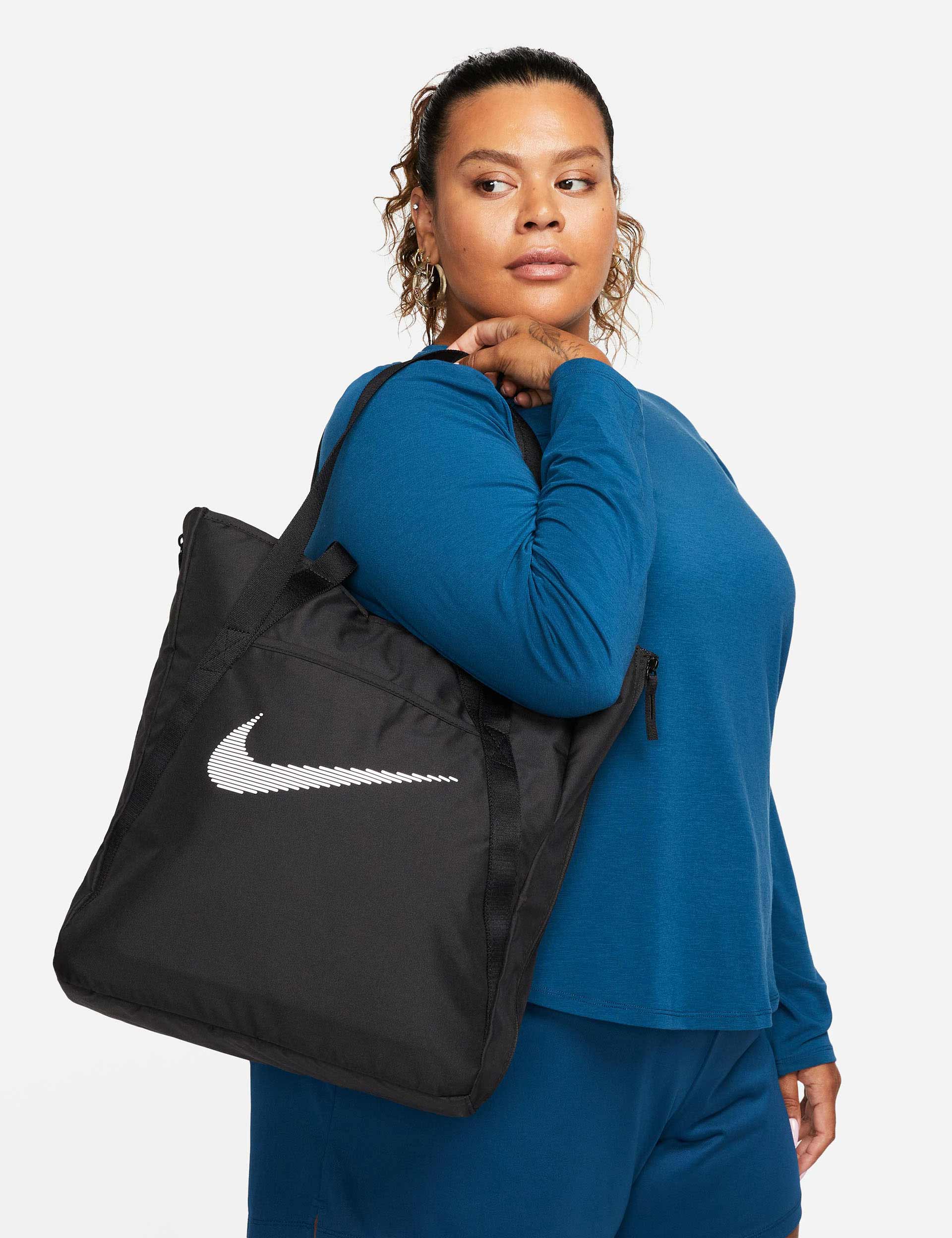 Premium Gym Tote Bag for Women & Men - Large Capacity Sports Duffle Bag with Shoe Compartment - Black/White - Perfect for Workouts, Travel & Yoga Classes
