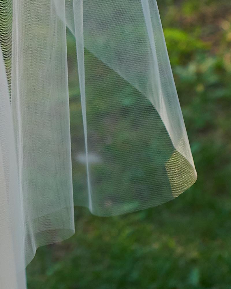 Elegant Simple Cut Edge Veil - Perfect for Weddings, Bridal Accessories & Special Occasions