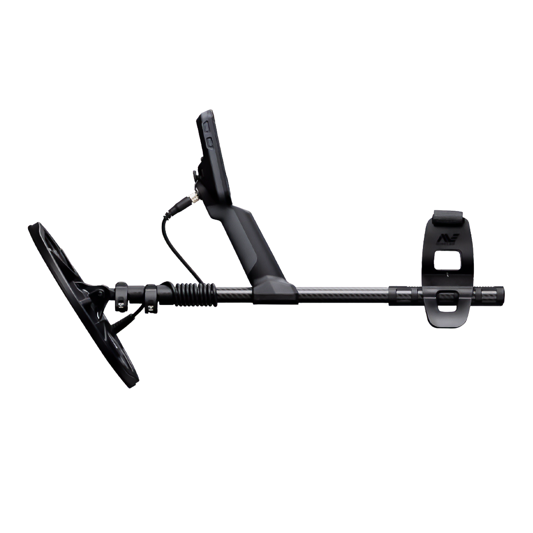 Minelab EQUINOX 900 Professional Waterproof Metal Detector with Multi-IQ Technology for Gold, Coin & Relic Hunting - Perfect for Beach, Park & Outdoor Treasure Hunting Adventures