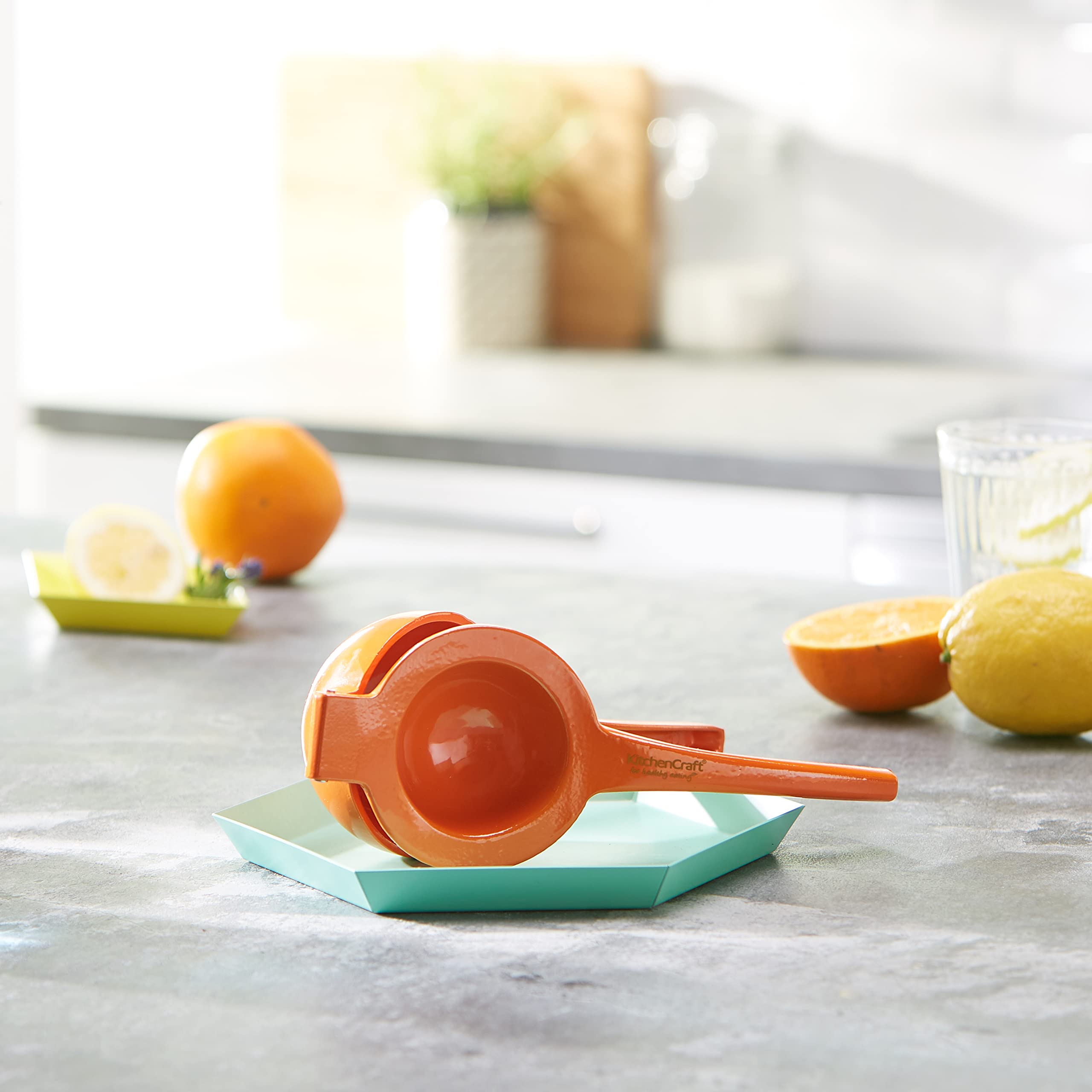 KitchenCraft Premium Manual Citrus Juicer - Handheld Orange Squeezer for Fresh Juice, Heavy Duty Dishwasher Safe Lemon Lime Press - Perfect for Healthy Breakfast, Cocktail Mixing & Baking Accessories