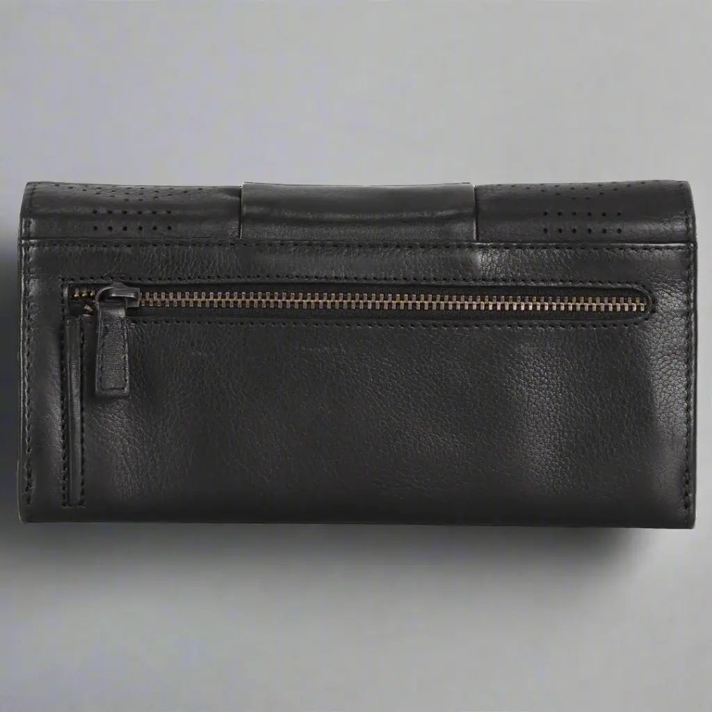 MET Women's Wallet - Slim RFID Blocking Leather Wallet with Multiple Card Slots - Perfect for Everyday Use, Travel & Gift Giving