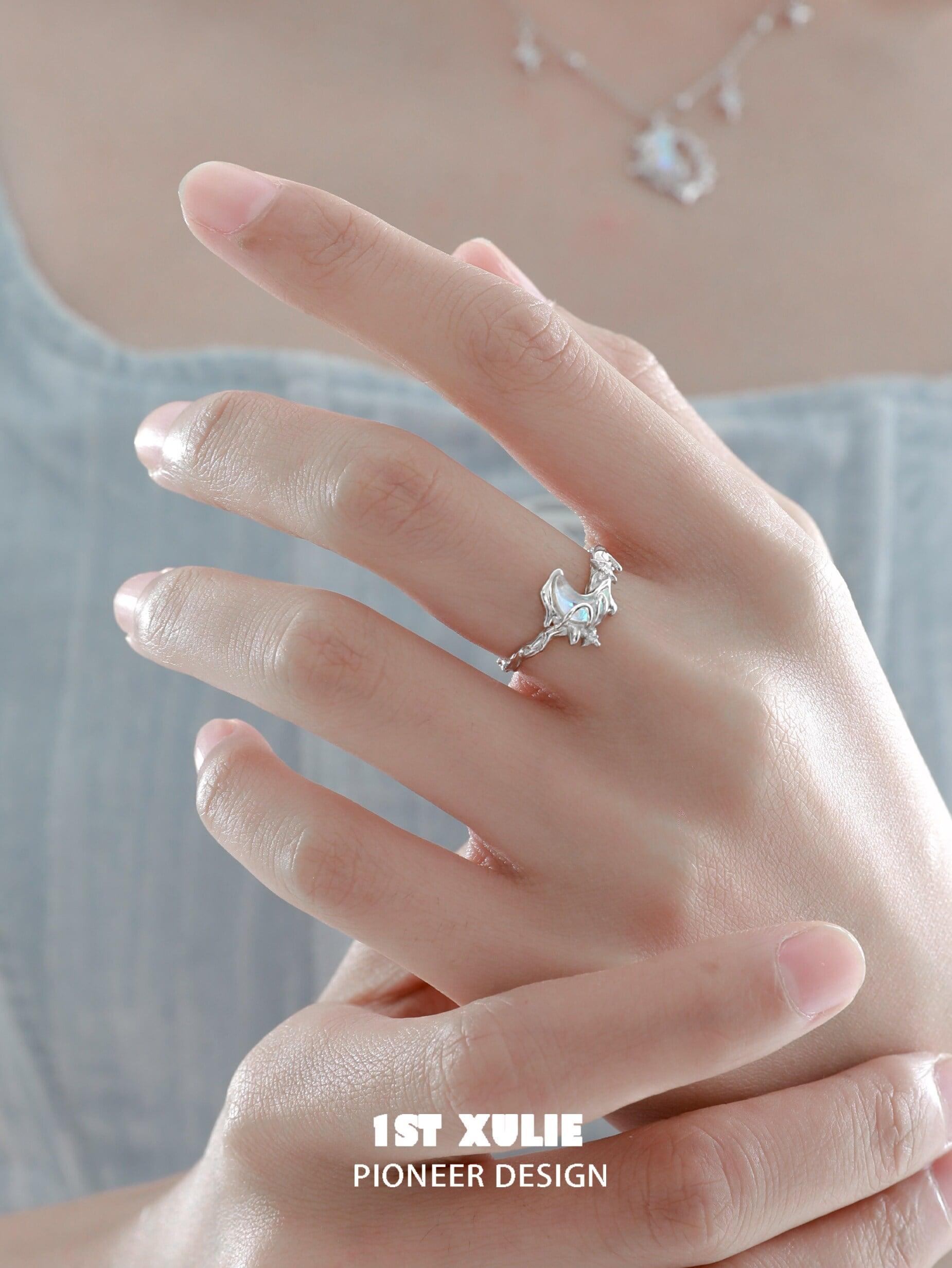 Melting Crescent S925 Sterling Silver Moon Rings for Women - Dainty & Elegant Jewelry for Everyday Wear, Gift Giving & Special Occasions