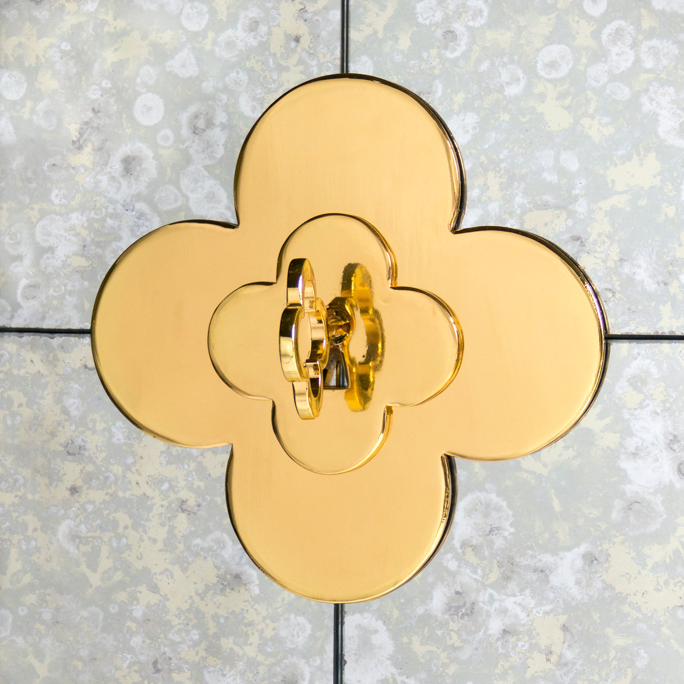 Delphine Bar - Elegant and Stylish Home Decor for Living Room, Bedroom & Office | Perfect for Wall Art, Shelf Display & Gift Giving