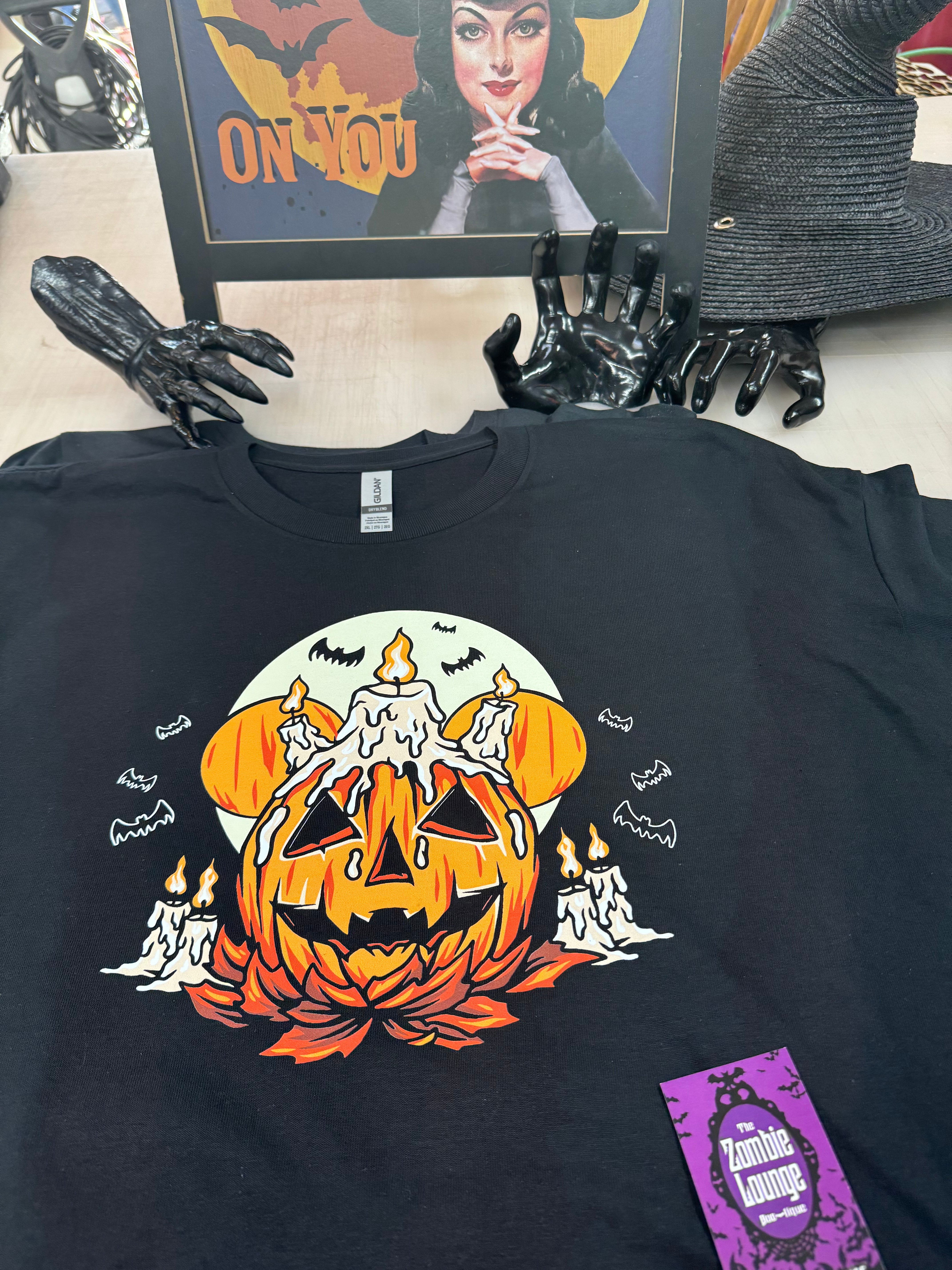Spooky Pumpkin Mouse Shirt - Halloween Graphic Tee for Women & Men | Cute Fall Outfit Idea for Parties & Pumpkin Patch