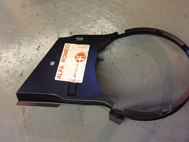 Alfa Romeo Headlight Support Bracket - Replacement Part for Alfa Romeo Models - Perfect for Headlight Repair & Restoration Projects