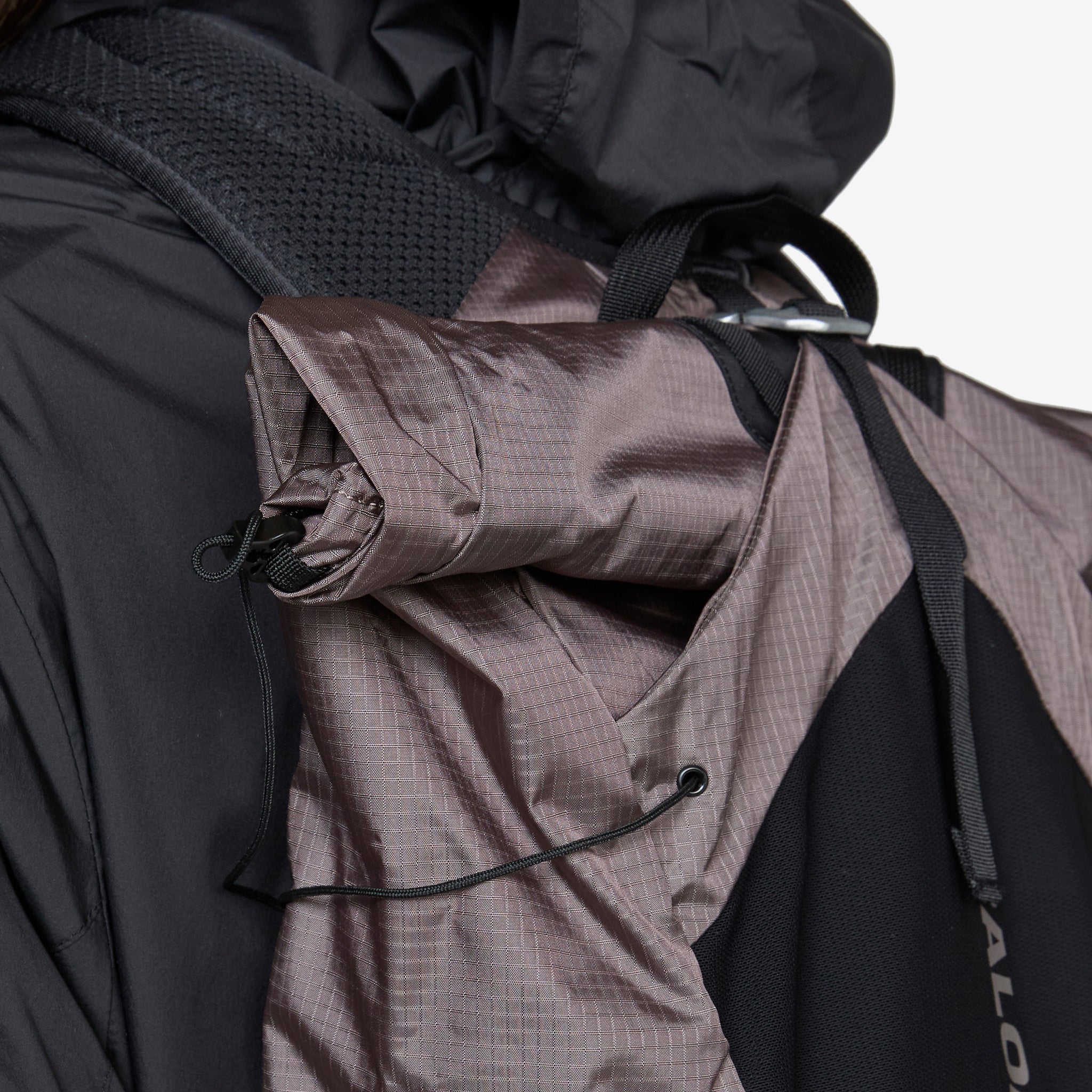 ACS Daypack 20 Iron - Lightweight Durable Backpack for Hiking, Travel & School - Perfect for Outdoor Adventures & Daily Commute