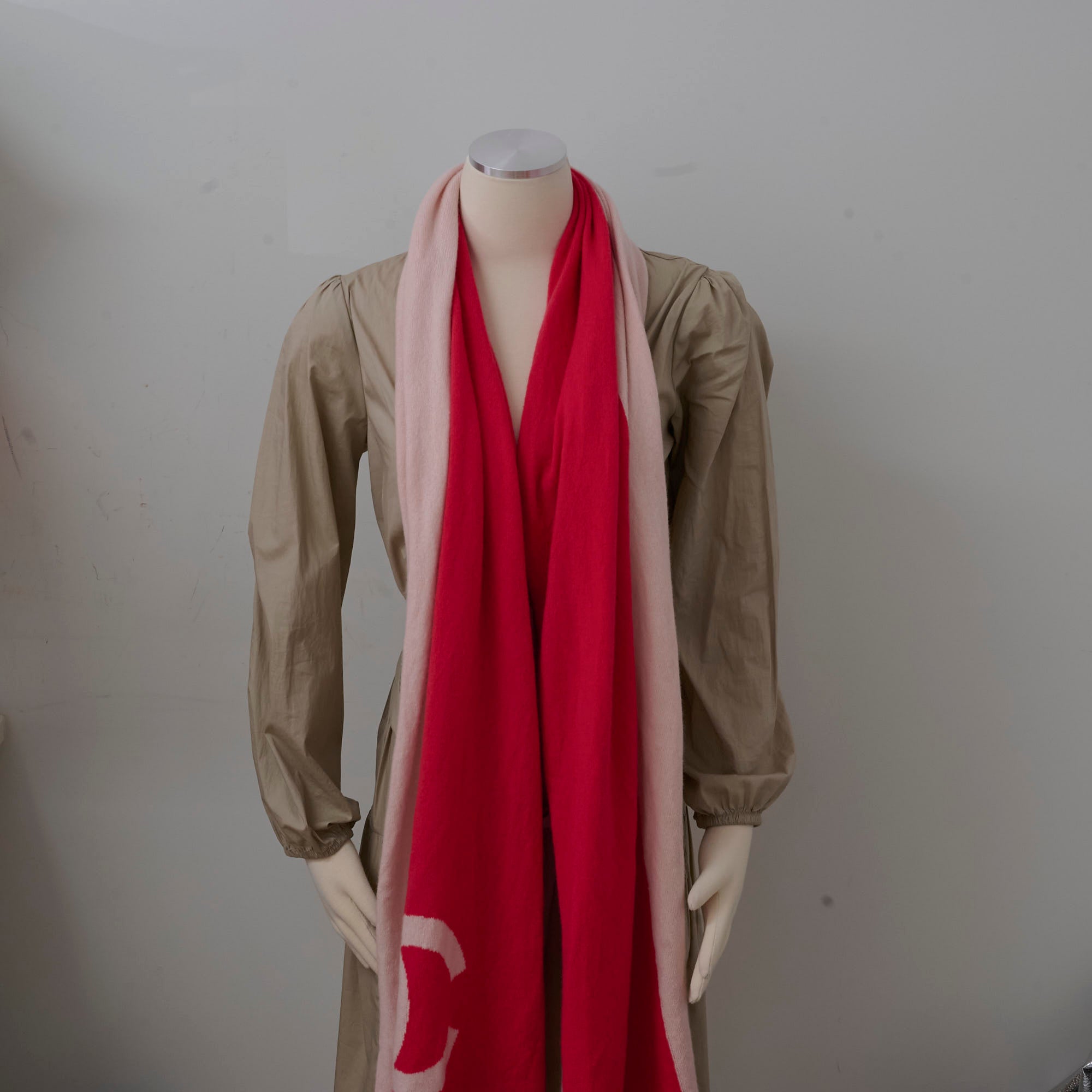 Chanel Cashmere Scarf for Women - Soft Pink Luxury Winter Wrap - Perfect for Cold Weather, Gift Giving & Fashion Accessories