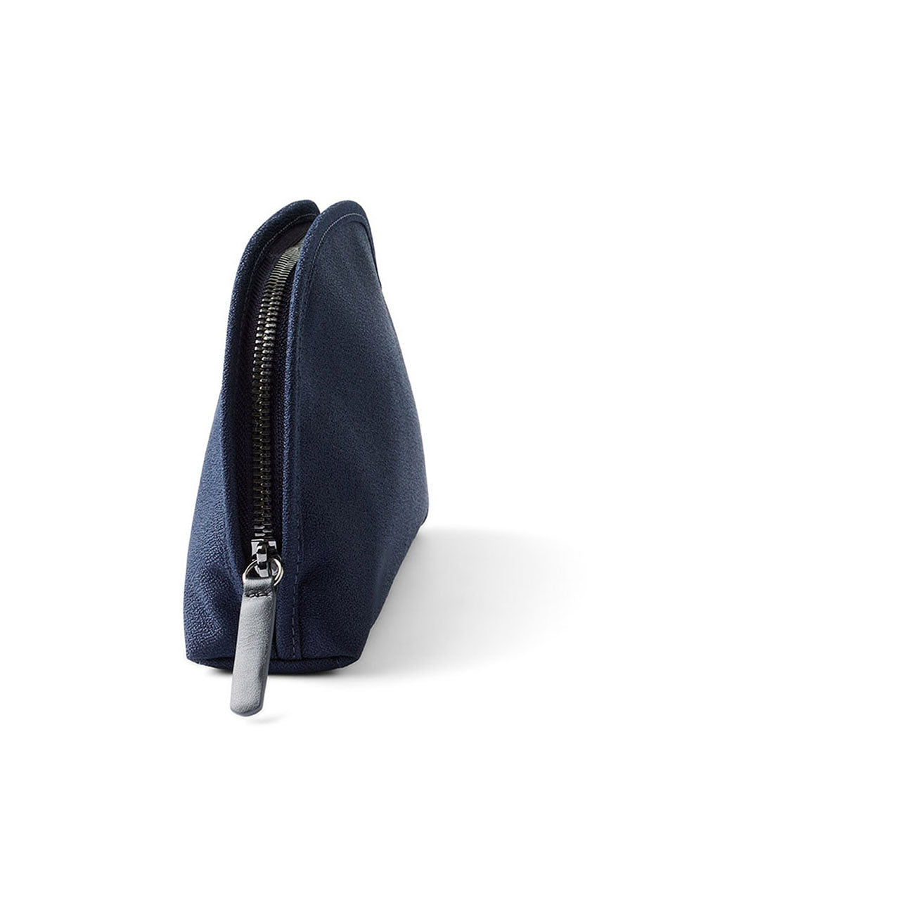 Bellroy Classic Pouch - Premium Leather Zip Pouch for Wallet, Keys & Essentials | Perfect for Travel, Work & Everyday Carry