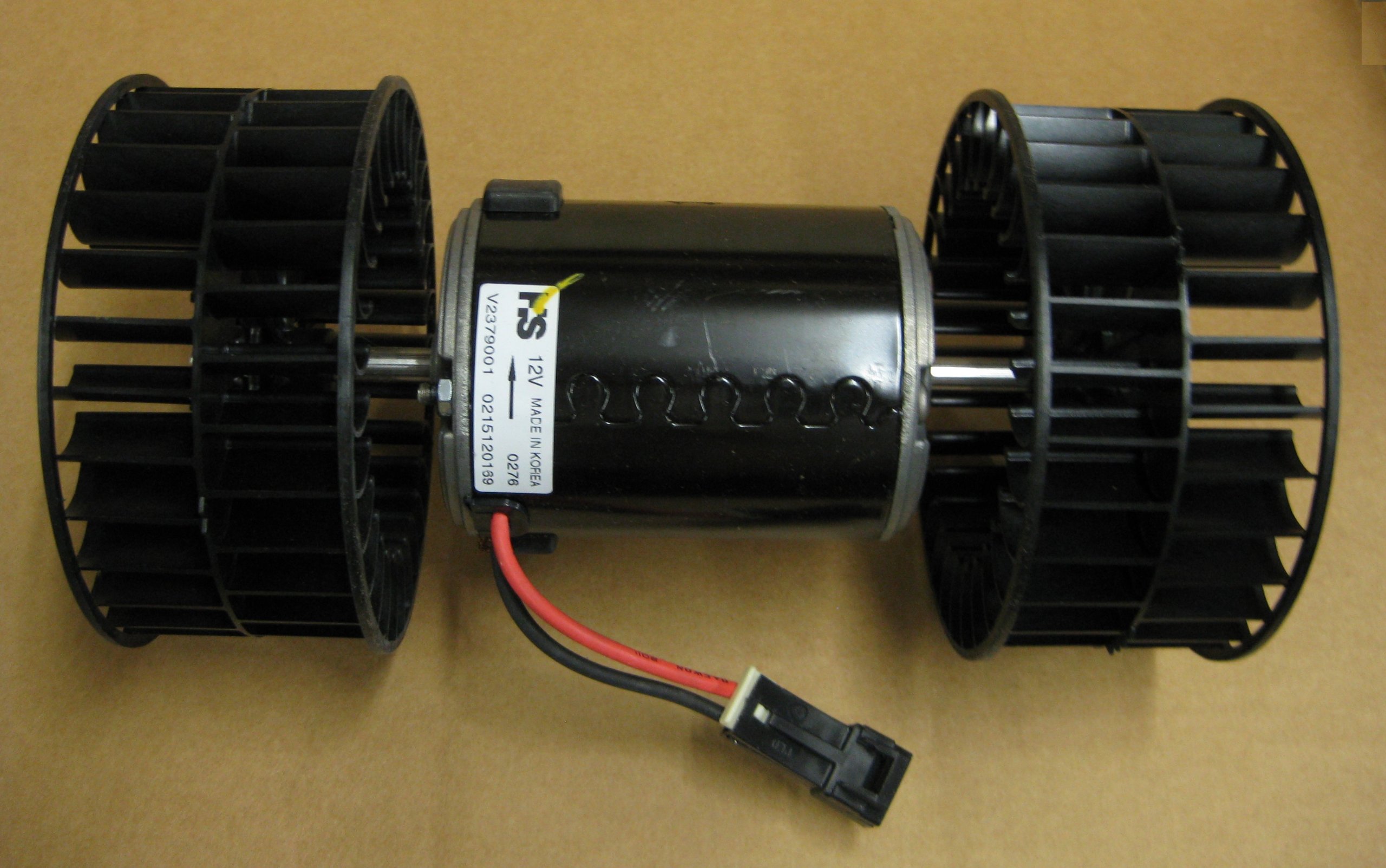 Volvo Truck Fan Motor 3946686 - Heavy Duty Cooling Fan Replacement for Volvo Trucks - Perfect for Long Haul & Commercial Vehicle Maintenance