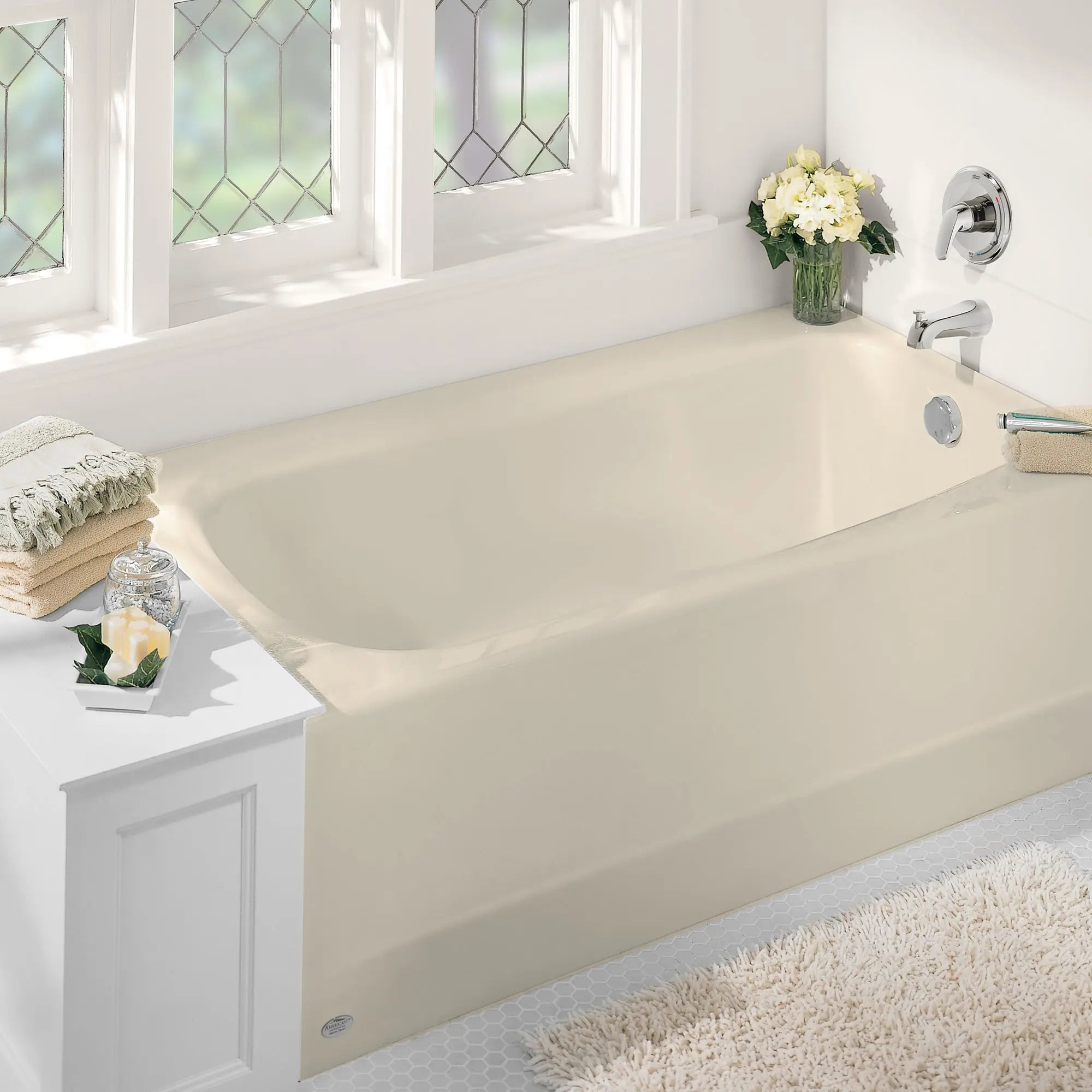Cambridge Americast 60 x 32 Inch Right-Hand Drain Integral Apron Bathtub - Durable Porcelain Enamel Finish for Modern Bathroom Renovations
