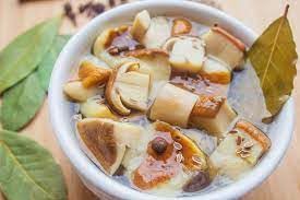 Premium Italian Porcini Mushrooms - Whole, Fresh or Frozen, 4lb Bulk Pack | Perfect for Risotto, Pasta & Gourmet Cooking