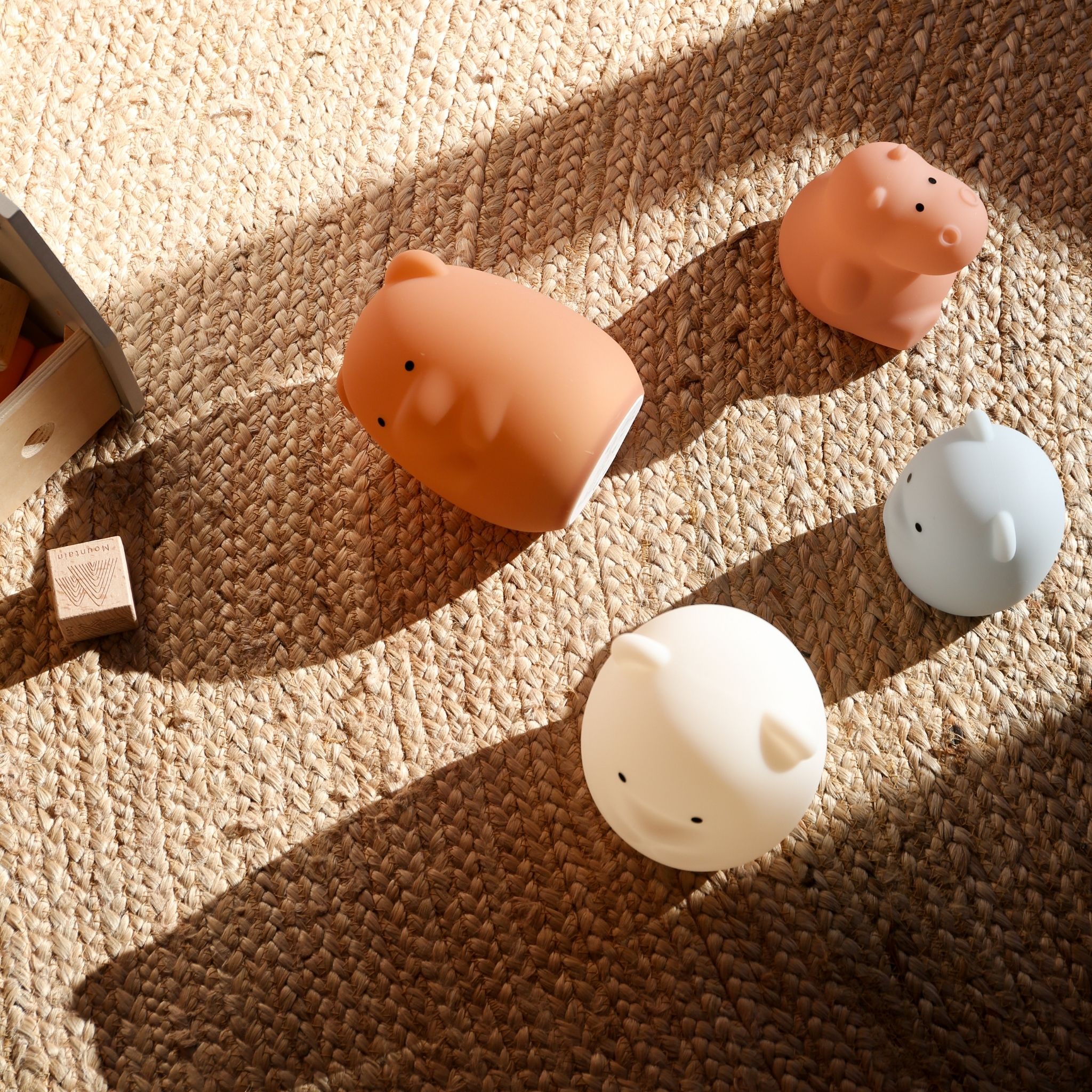 DESIGNSTUFF Little Hippo Kids Night Lamp - Handmade Clay Nightlight for Nursery, Bedroom & Kids Room | Cute Animal-Shaped Night Light for Sleep, Comfort & Decor
