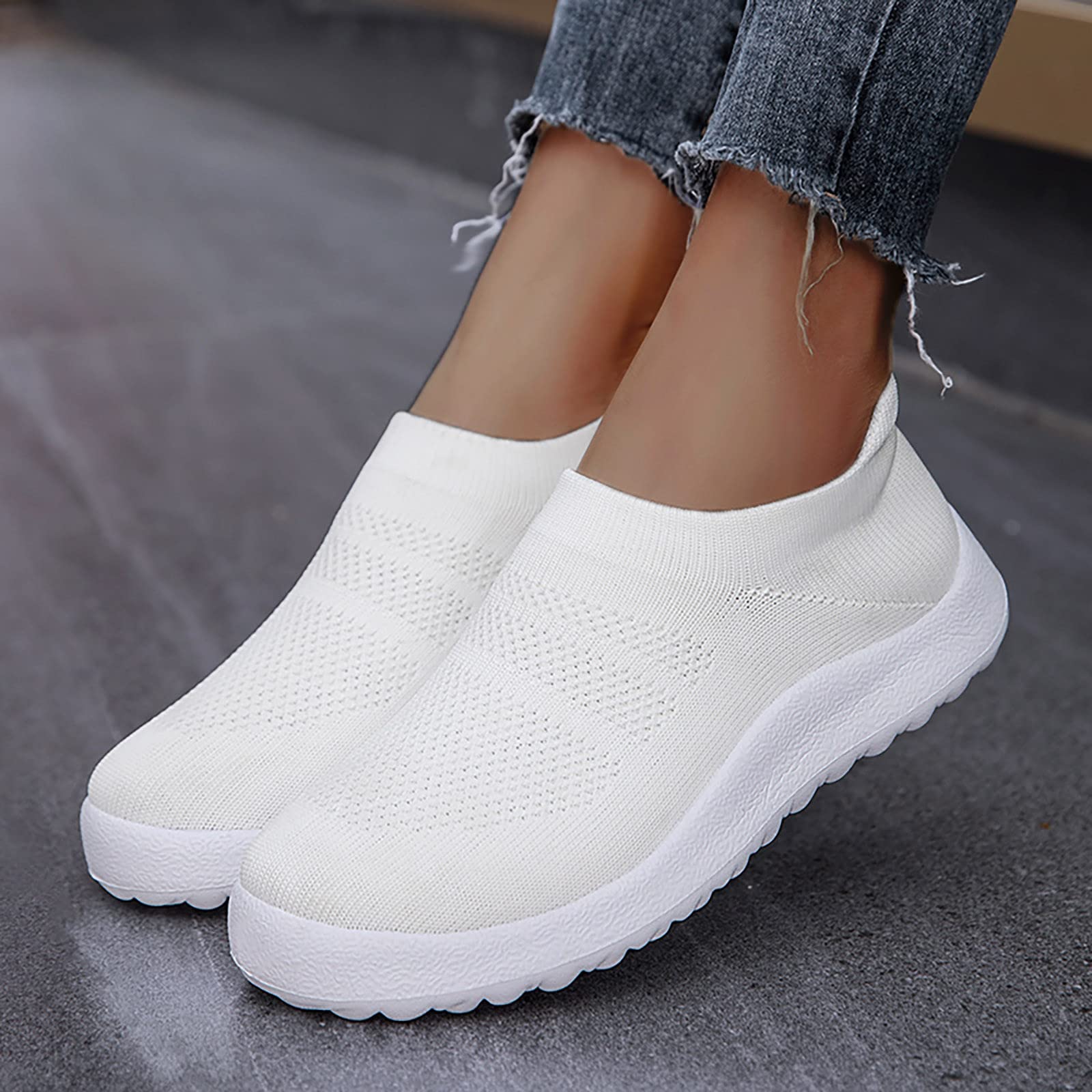 **Lightweight Women's & Men's Running Shoes - Non-Slip Tennis Shoes for Work, Casual & Training | High-Top Sneakers with Steel Toe for Food Service & Cross Training**    *(Ideal for jogging, gym workouts, restaurant shifts, and everyday wear.)*