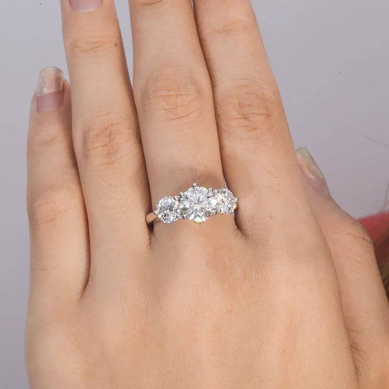 Exquisite Diamond Cut Engagement Ring for Women - 14K White Gold Wedding Band with Sparkling Stones | Perfect for Proposals, Anniversaries & Special Occasions