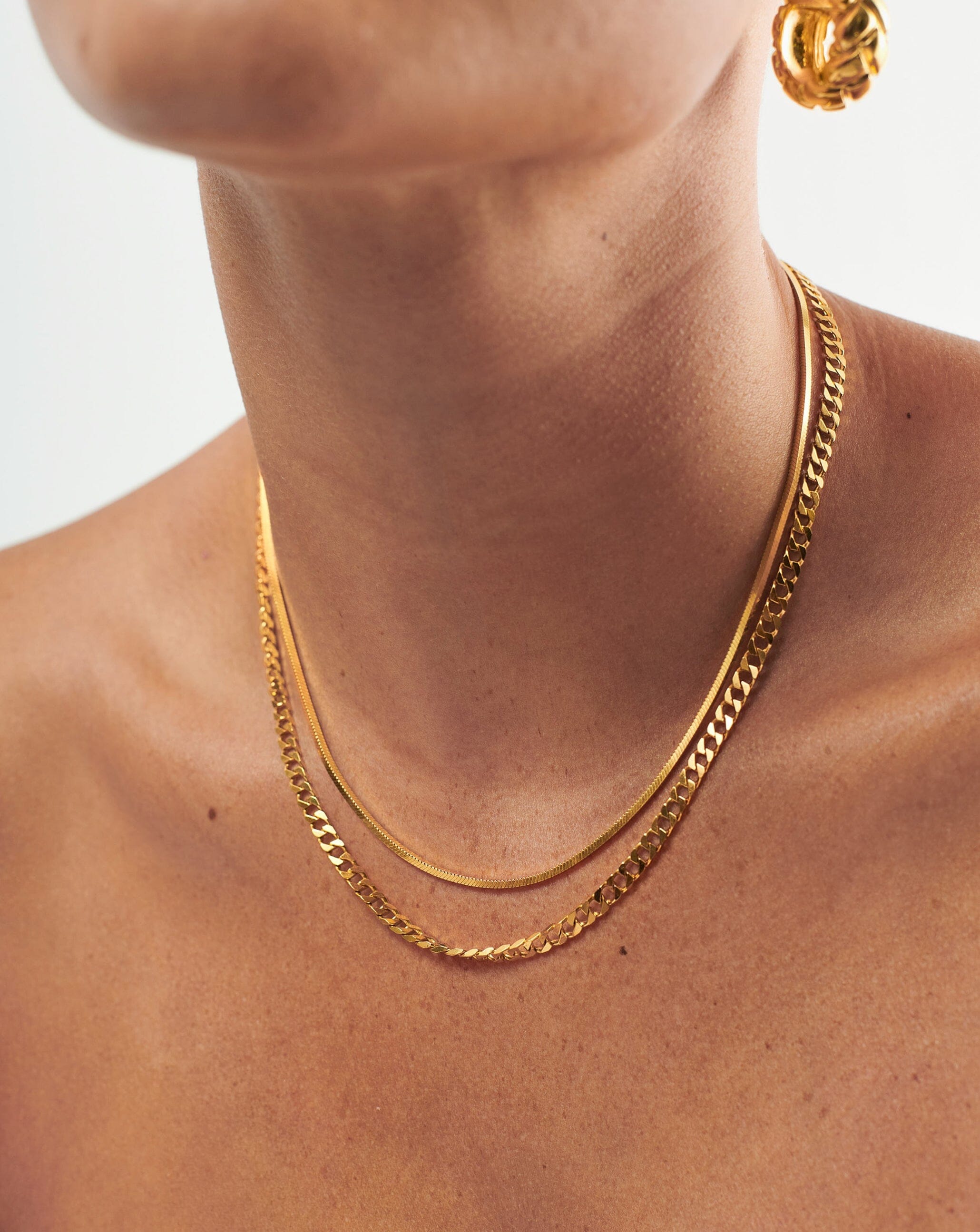 Lucy Williams Flat Curb Chain Necklace for Women - 14K Gold Plated Stainless Steel Chunky Link Necklace Jewelry - Perfect for Everyday Wear, Layering, and Gift Giving