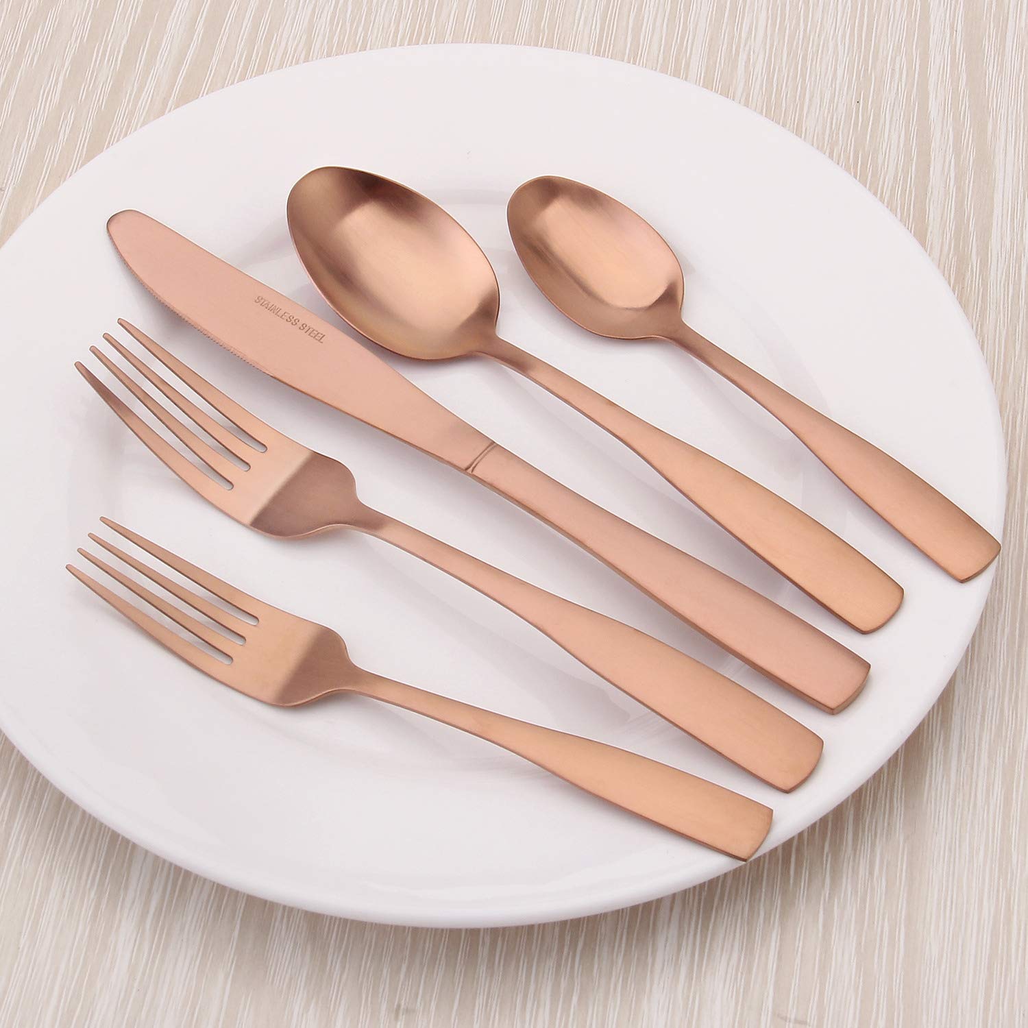 20-Piece Matte Rose Gold Silverware Set - Stainless Steel Flatware for 4, Elegant Tableware Cutlery Set - Dishwasher Safe Kitchen Utensils for Dining, Parties & Home Decor