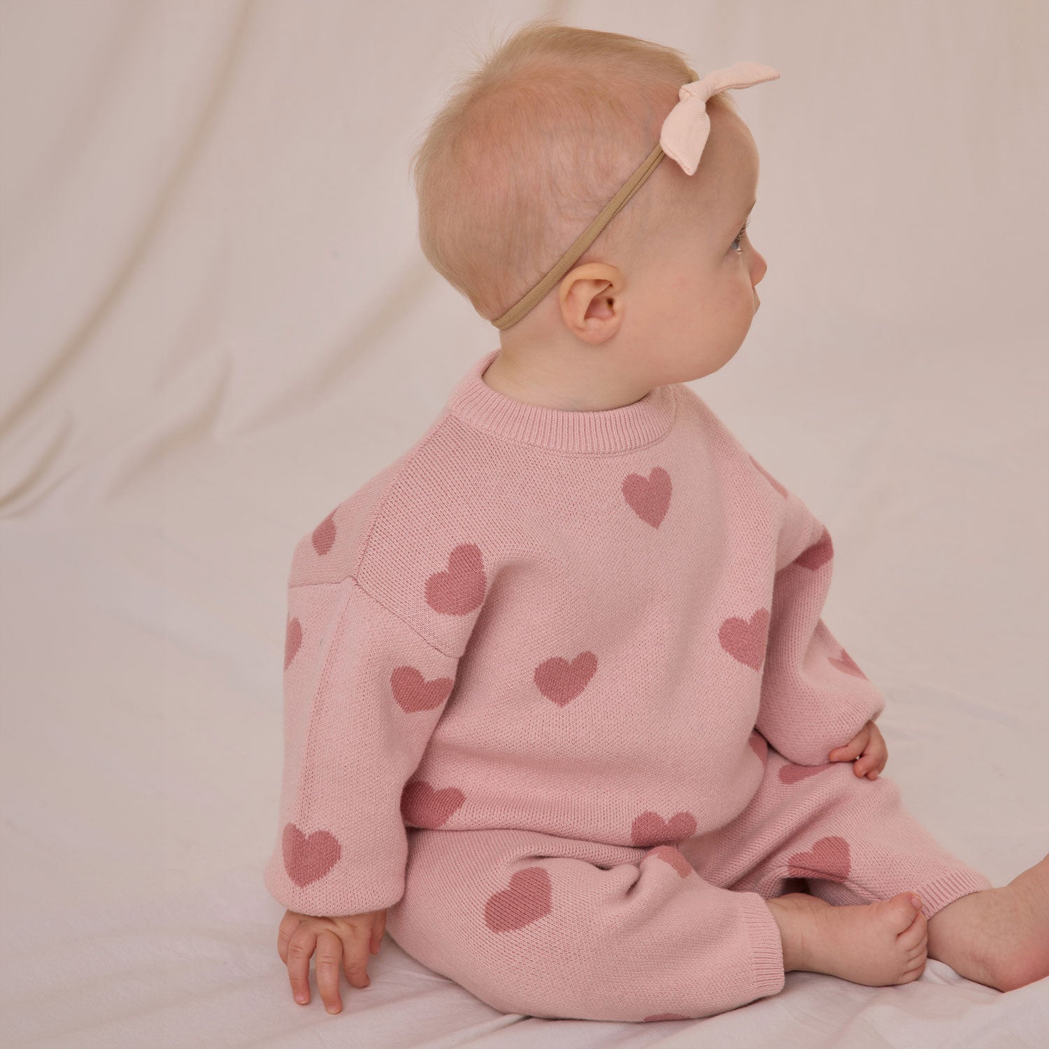 Cozy Heart Knit Sweater for Women - Soft Bubblegum Pink Pullover - Perfect for Casual Outfits, Date Nights & Fall Layering