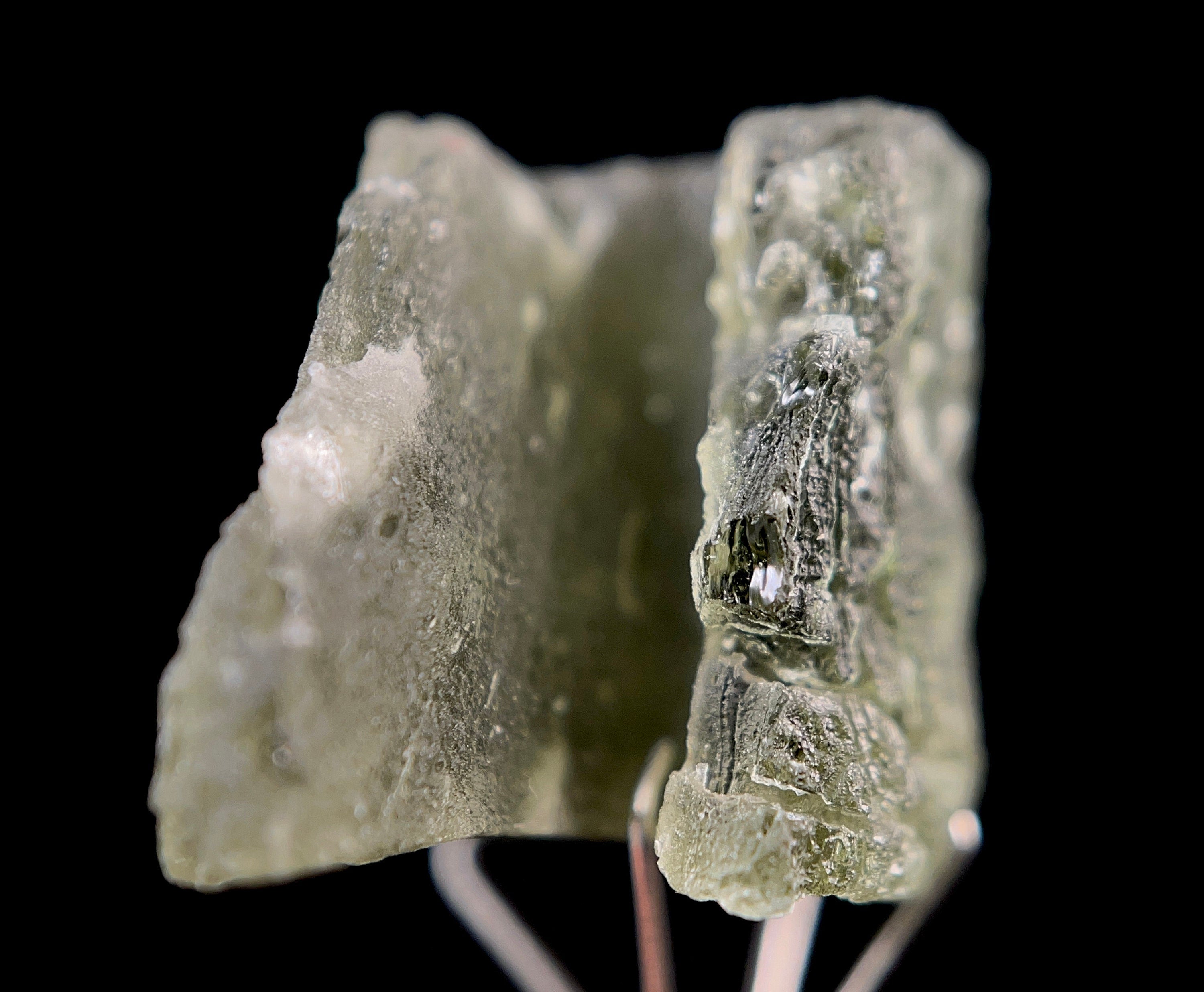 2.7g Raw Moldavite Crystal - Genuine Natural Moldavite Stone for Jewelry Making & Energy Healing | 51503 | Perfect for Meditation, Spiritual Gifts & Crystal Collections