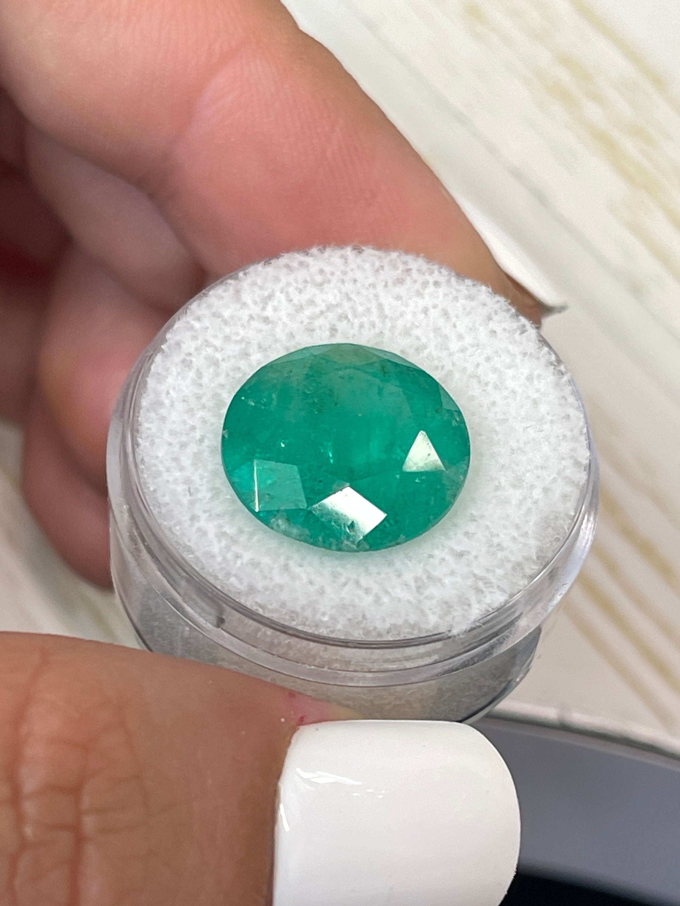 8.80 Carat 14.5x14.5mm Deep Green Natural Round Loose Colombian Emerald - Perfect for Jewelry Making, Engagement Rings & Luxury Gifts