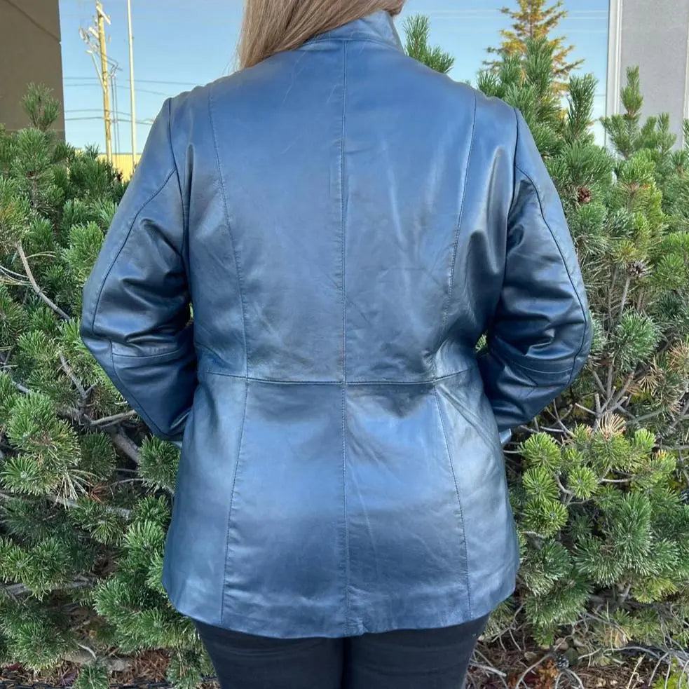 Women's Soft Lamb Leather Jacket with Front Zipper & Dual Pockets - Stylish Outerwear for Fall & Winter Fashion
