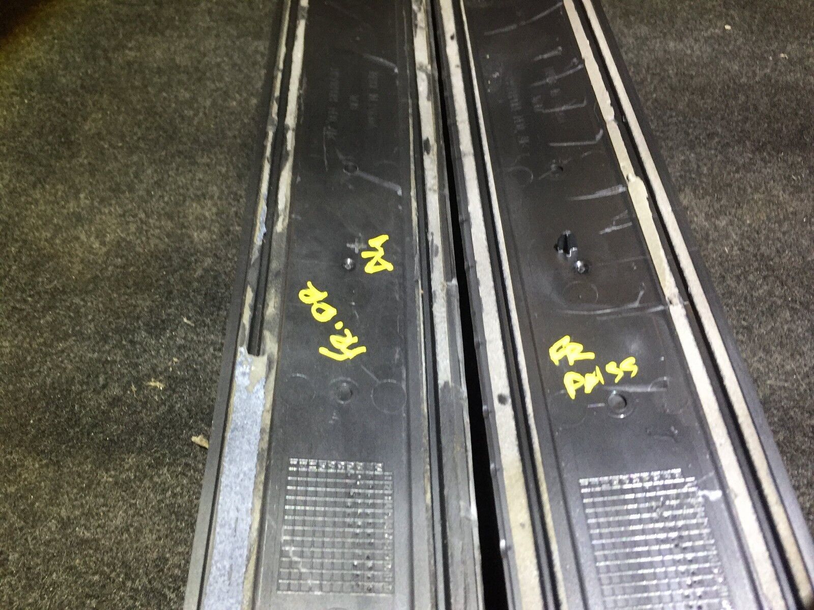 05-08 Audi A4 Front Right & Left Side Door Sill Plates (2-Piece Set) - OEM Replacement Parts for Car Interior Protection & Style Enhancement