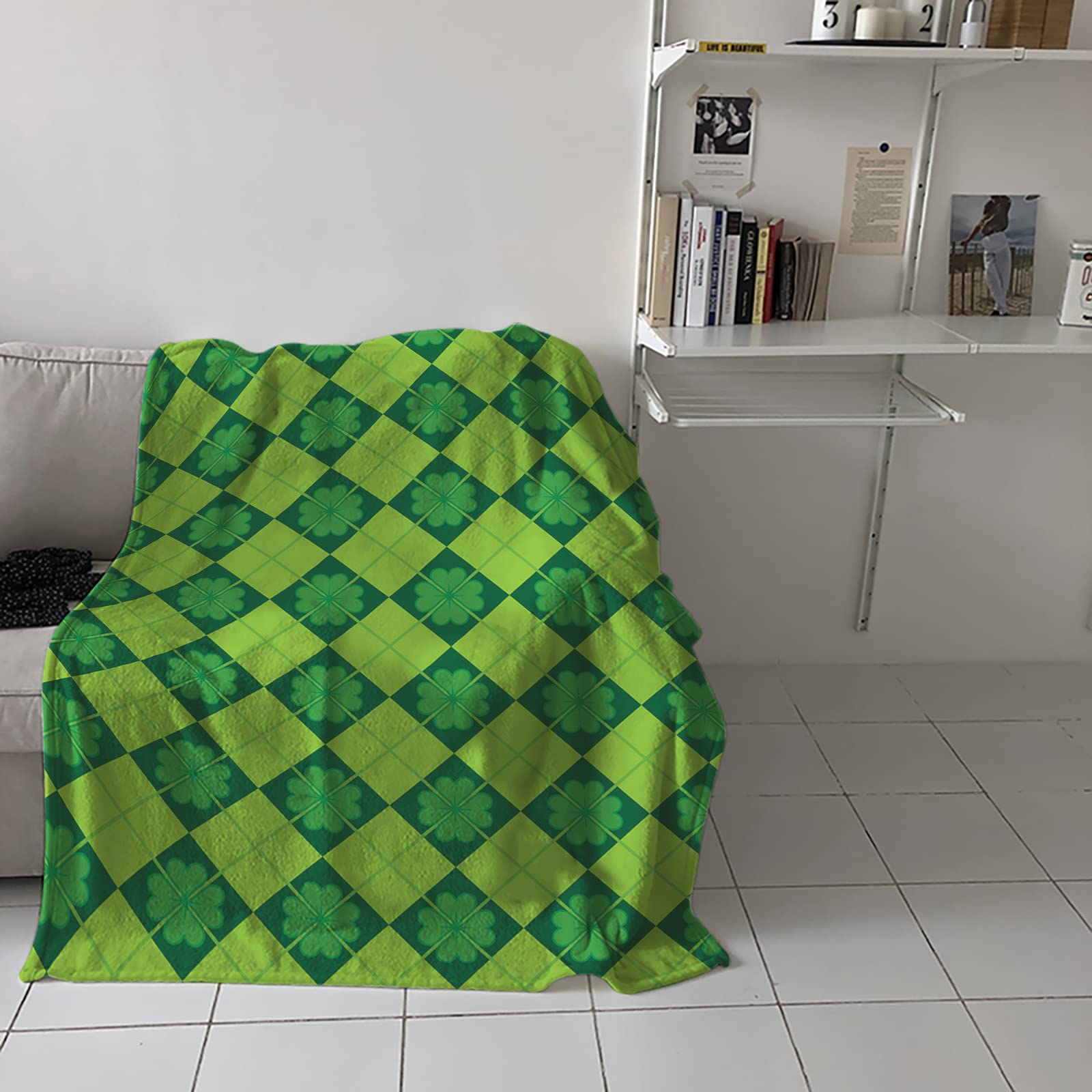 St. Patrick's Day Green Plaid Flannel Fleece Throw Blanket - Cozy Soft Warm Shamrock Blanket for Couch, Bed & Sofa - 49x79 Inch Lucky Clover Decorative Blanket - Perfect for Irish Themed Parties, Home Decor & Winter Snuggling
