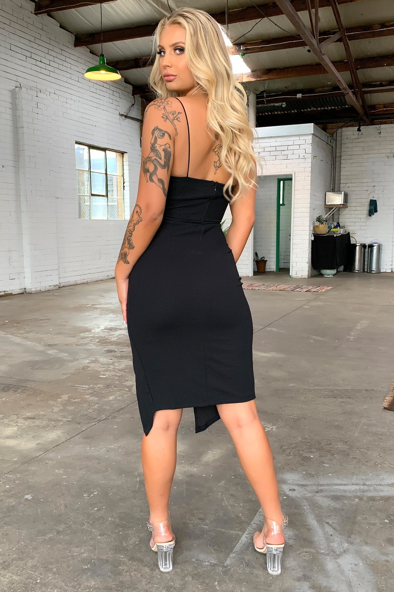 Kira Dress - Elegant Black Women's Party Dress for Evening Events, Cocktail Parties & Special Occasions