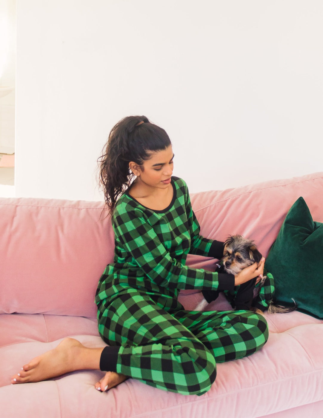 Women's Black & Green Plaid Cotton Pajama Set - Soft & Comfortable Sleepwear for Lounge & Nighttime Relaxation