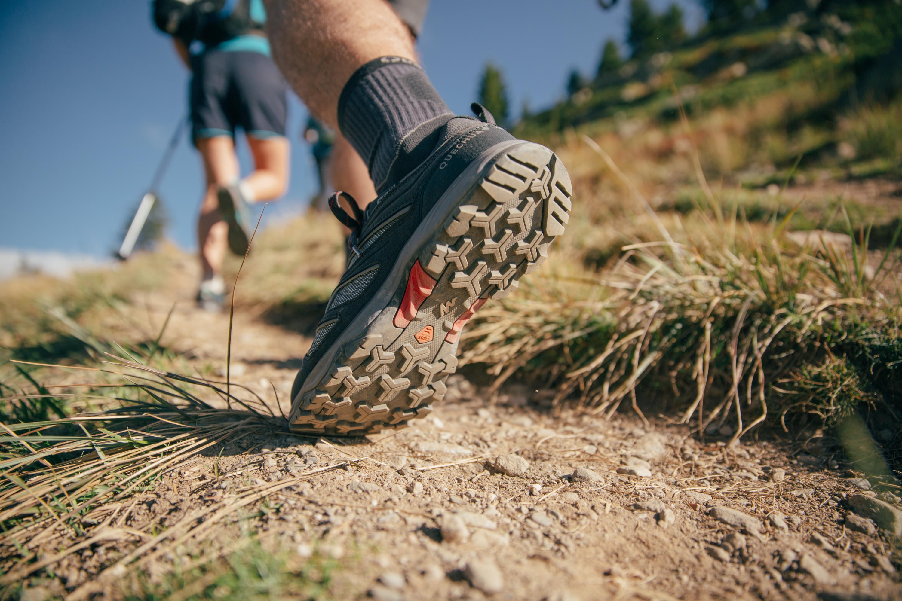 Quechua Men's MH100 Waterproof Hiking Shoes - Lightweight Outdoor Trekking Boots for Trail Running & Mountain Climbing - Perfect for Hiking, Camping & Backpacking Adventures