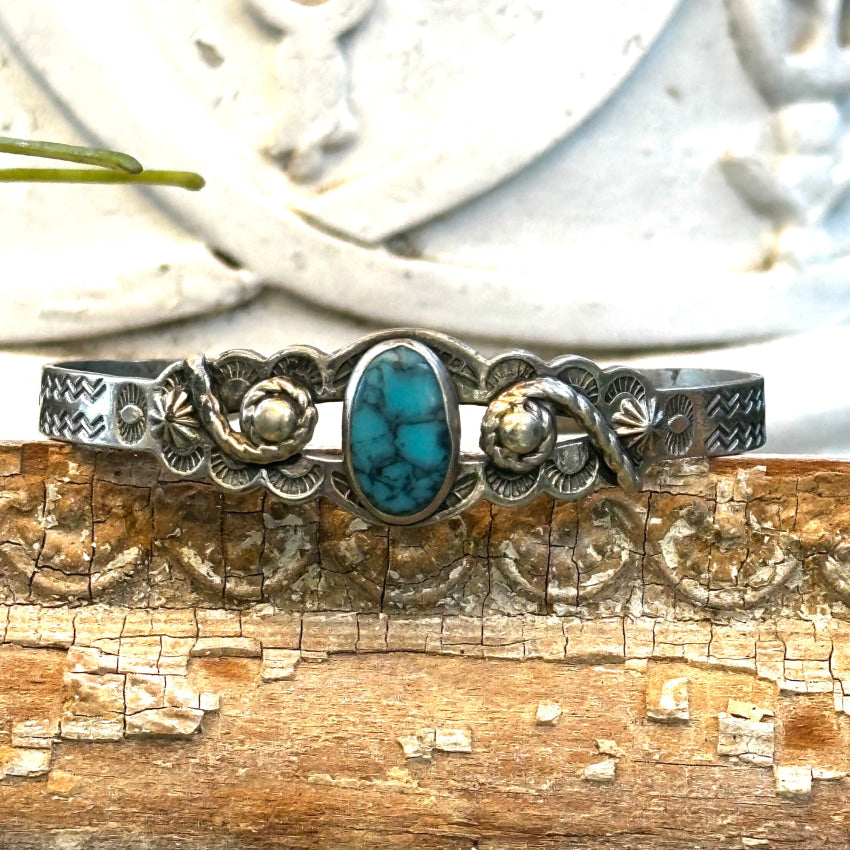 Vintage Style Costume Jewelry Silver & Faux Turquoise Native American Bracelet - Perfect for Boho Fashion, Festival Outfits and Western Accessories