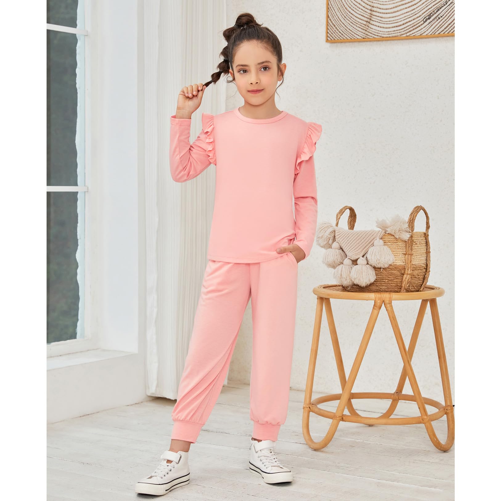 QPANCY Girls 2 Piece Outfits - Stylish Ruffle Pullover Sweatshirt & Sweatpants Tracksuit Set for Kids | Cute Casual Wear for School, Playdates & Family Outings