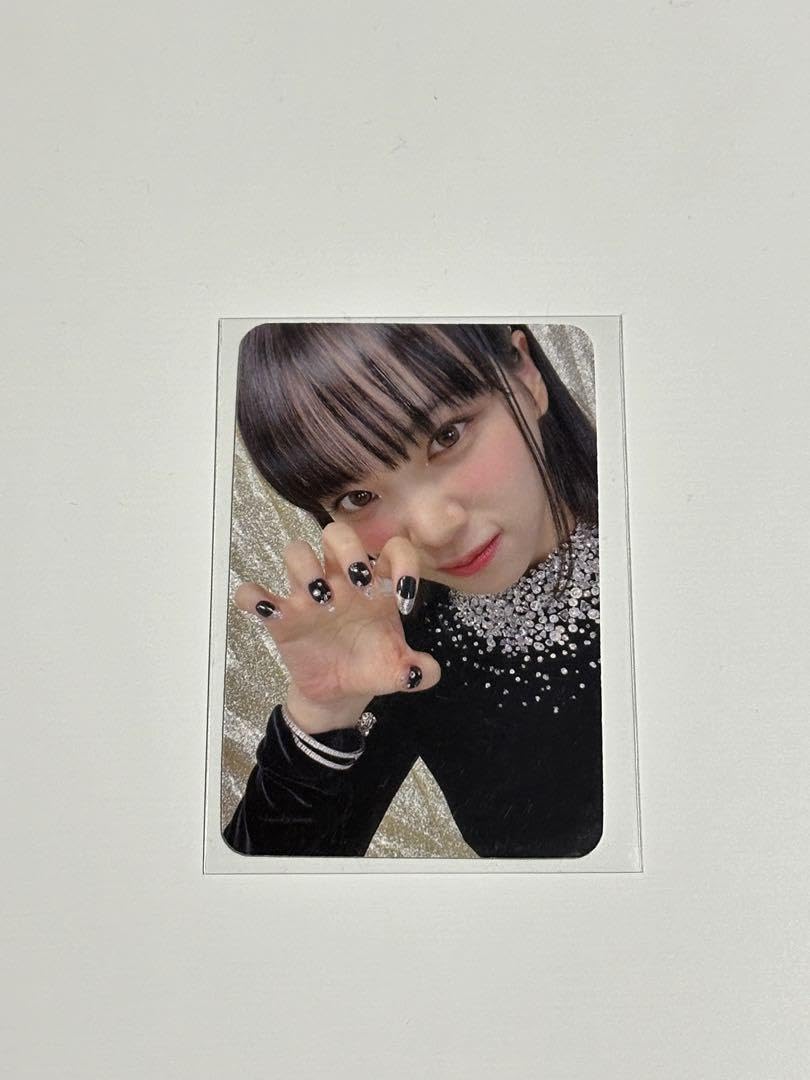 LE SSERAFIM Official Chewon Shopee Trading Card - K-POP Collectible Merchandise for Fans & Gift Ideas | Perfect for Album Collections, Fan Meetings & Display Decor