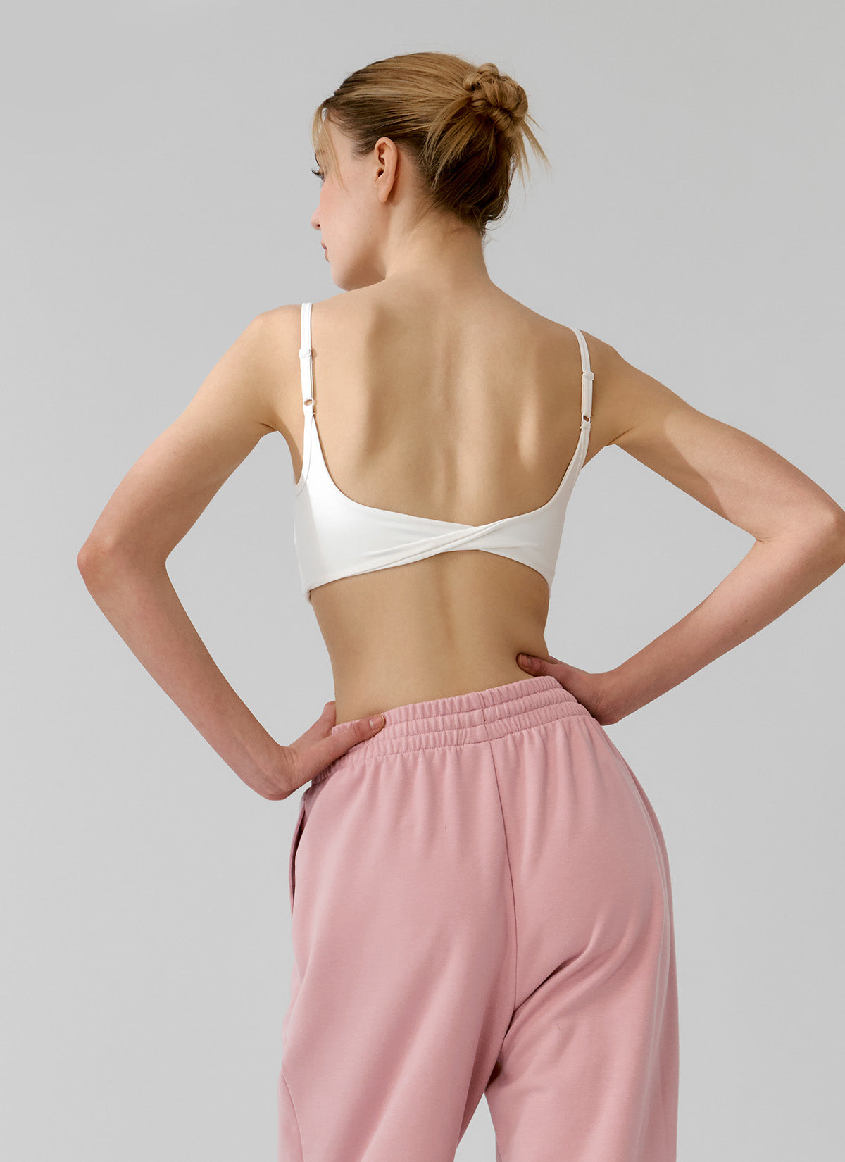 Black Label Power Rise Back Twist Bra Top - High Support Sports Bra for Women - Perfect for Yoga, Running & Gym Workouts